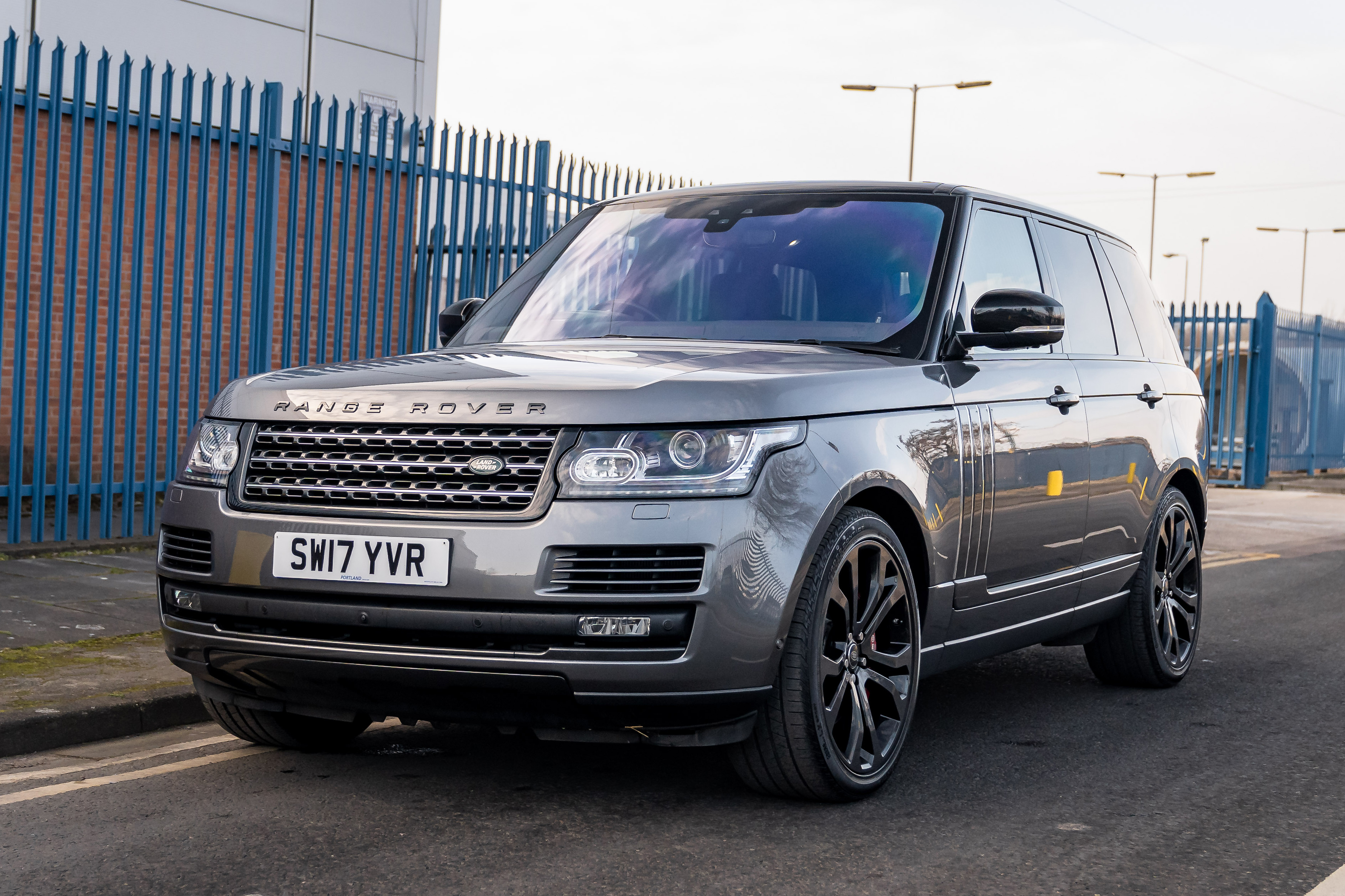 2017 RANGE ROVER SV AUTOBIOGRAPHY 5.0 V8 - 15,927 MILES