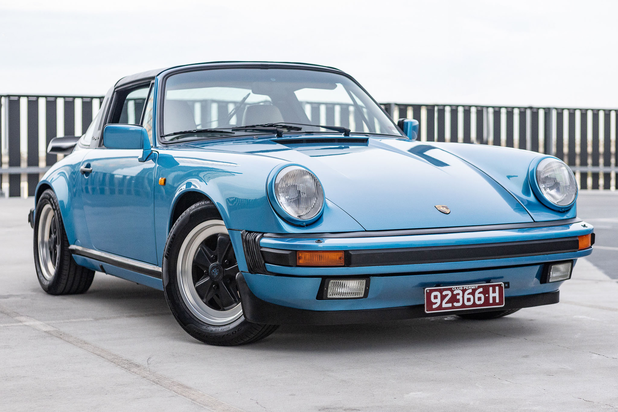 1988 PORSCHE 911 CARRERA 3.2 SPORT TARGA