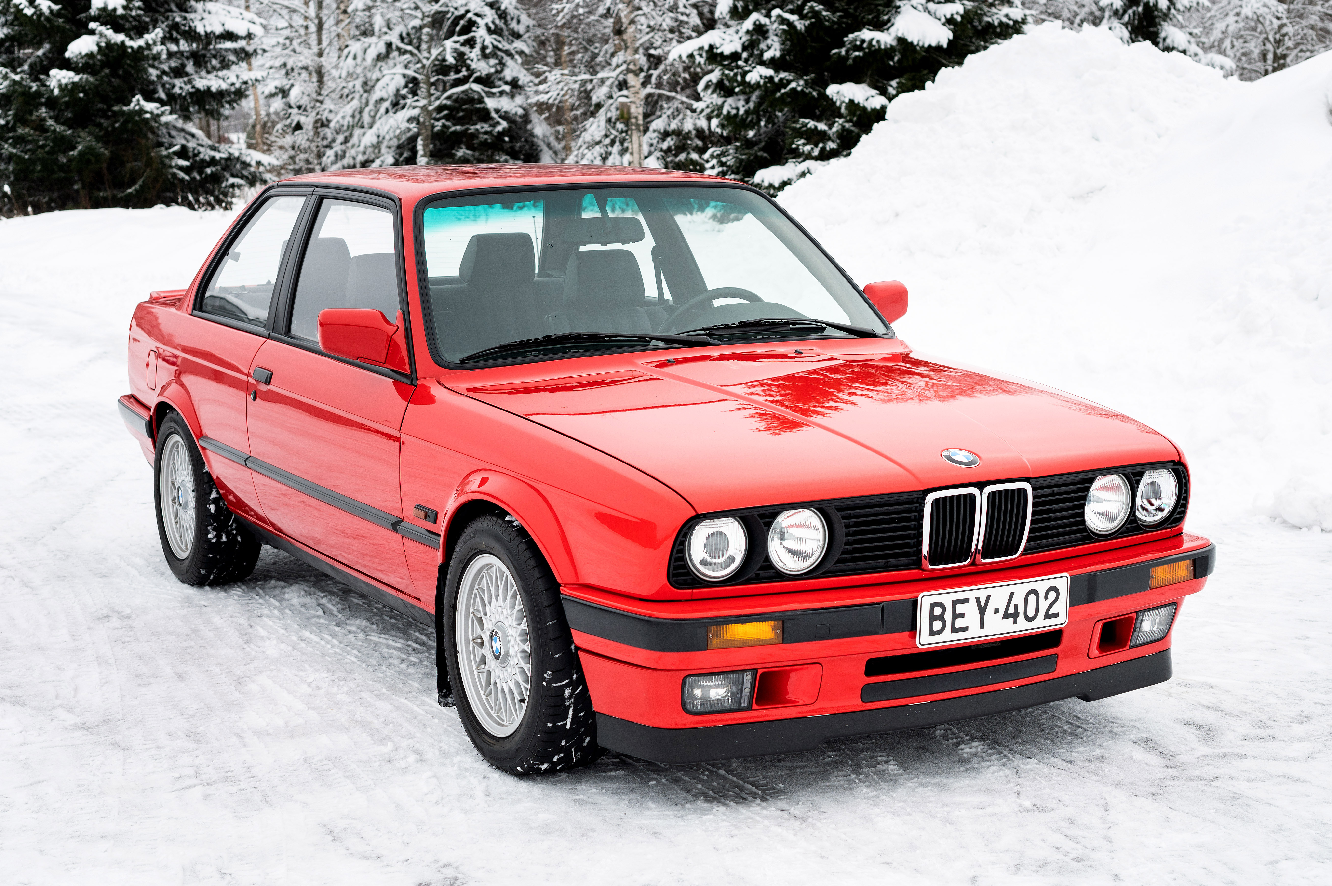 1990 BMW (E30) 318IS