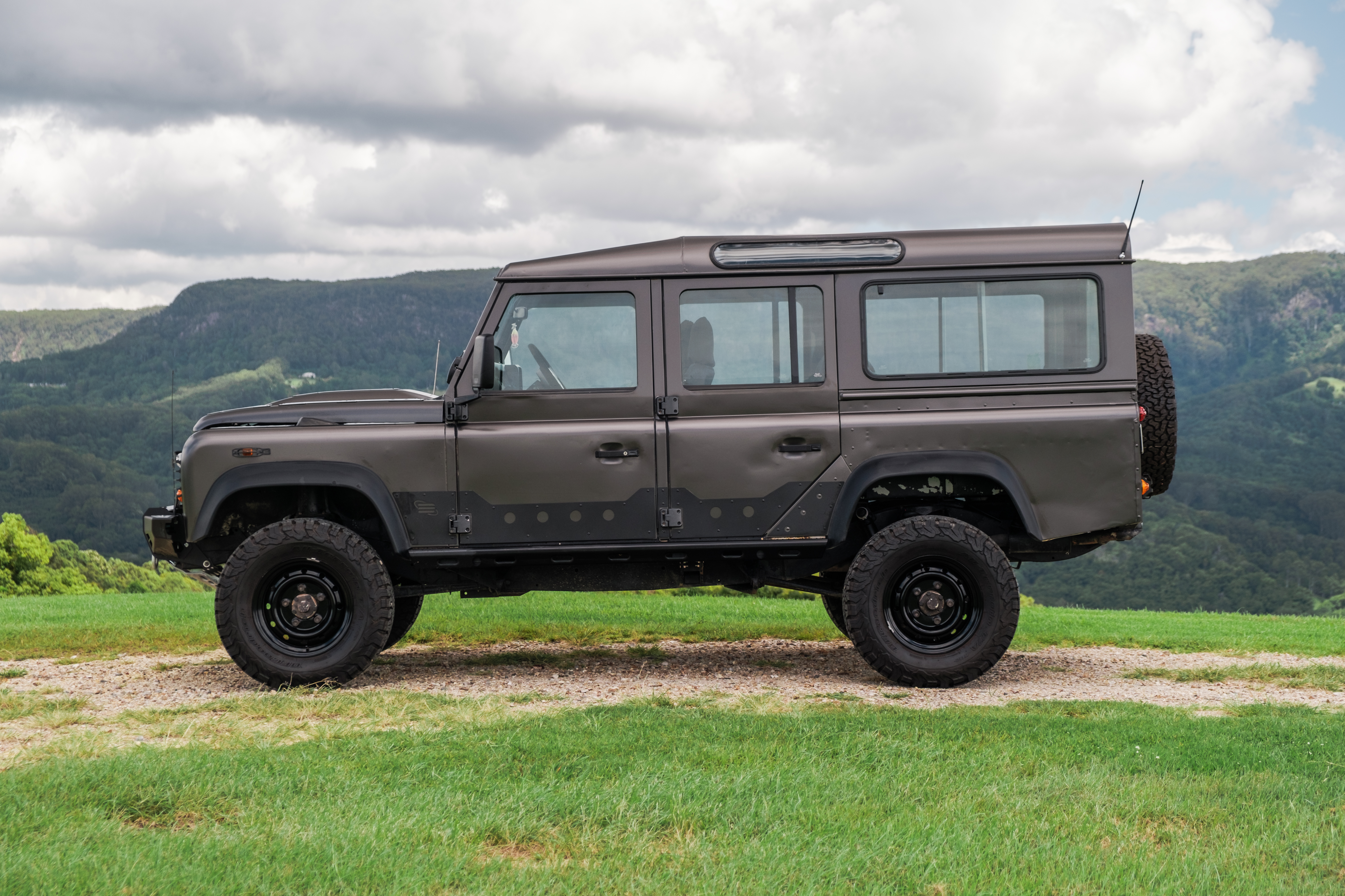 1998 LAND ROVER DEFENDER 110 300 TDI for sale by auction in Mullumbimby