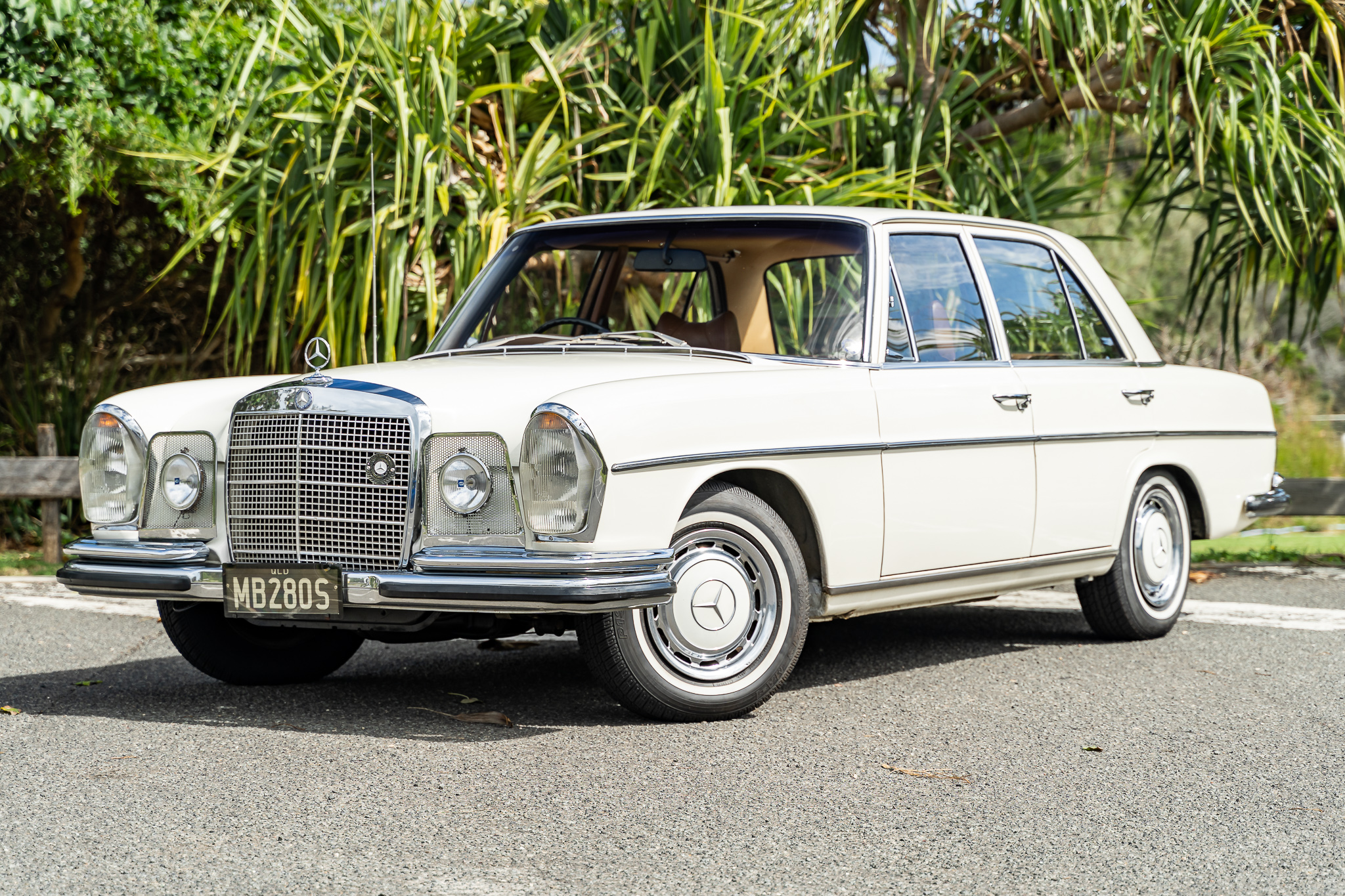 1972 MERCEDES-BENZ (W108) 280 S