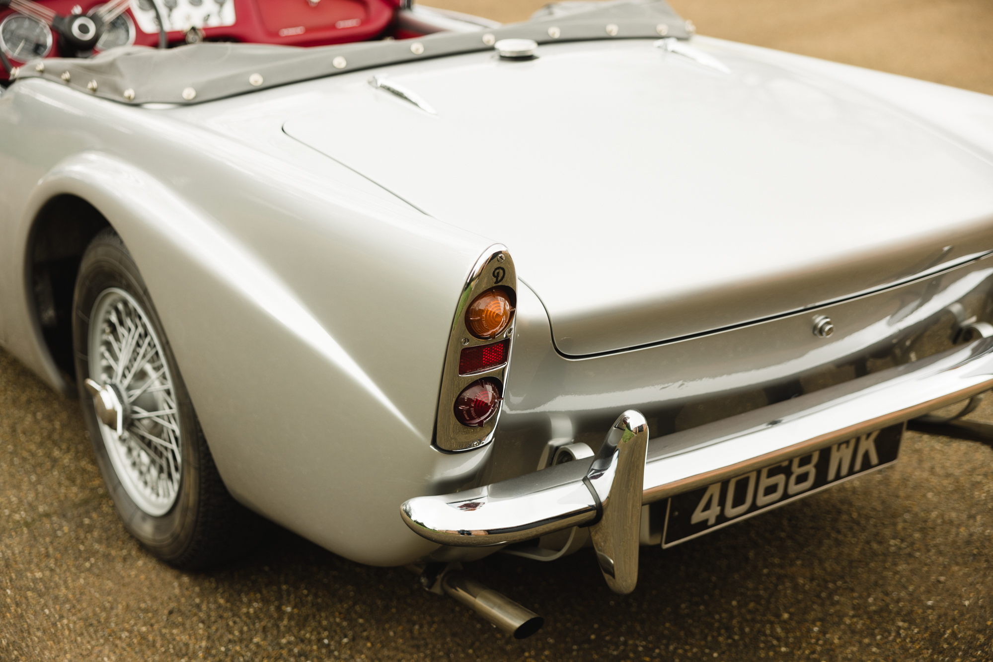 1963 DAIMLER DART SP250