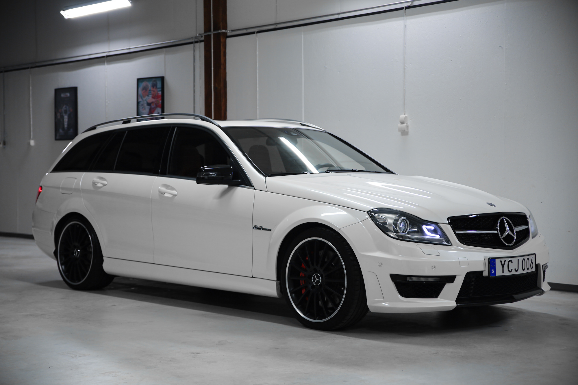 2013 MERCEDES-BENZ (W204) C63 AMG ESTATE – PERFORMANCE PACK