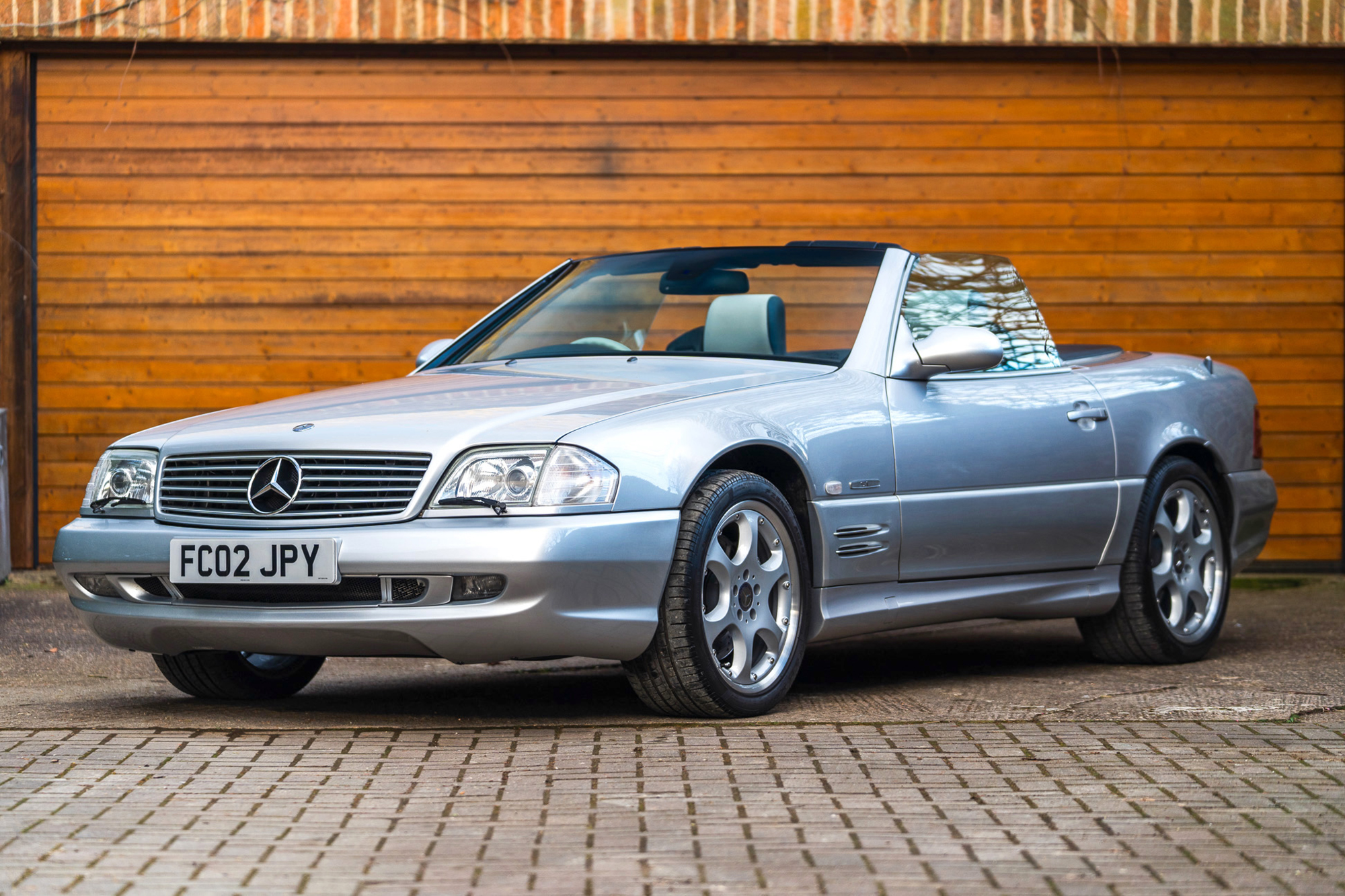 2002 MERCEDES-BENZ (R129) SL 500 'SILVER ARROW'