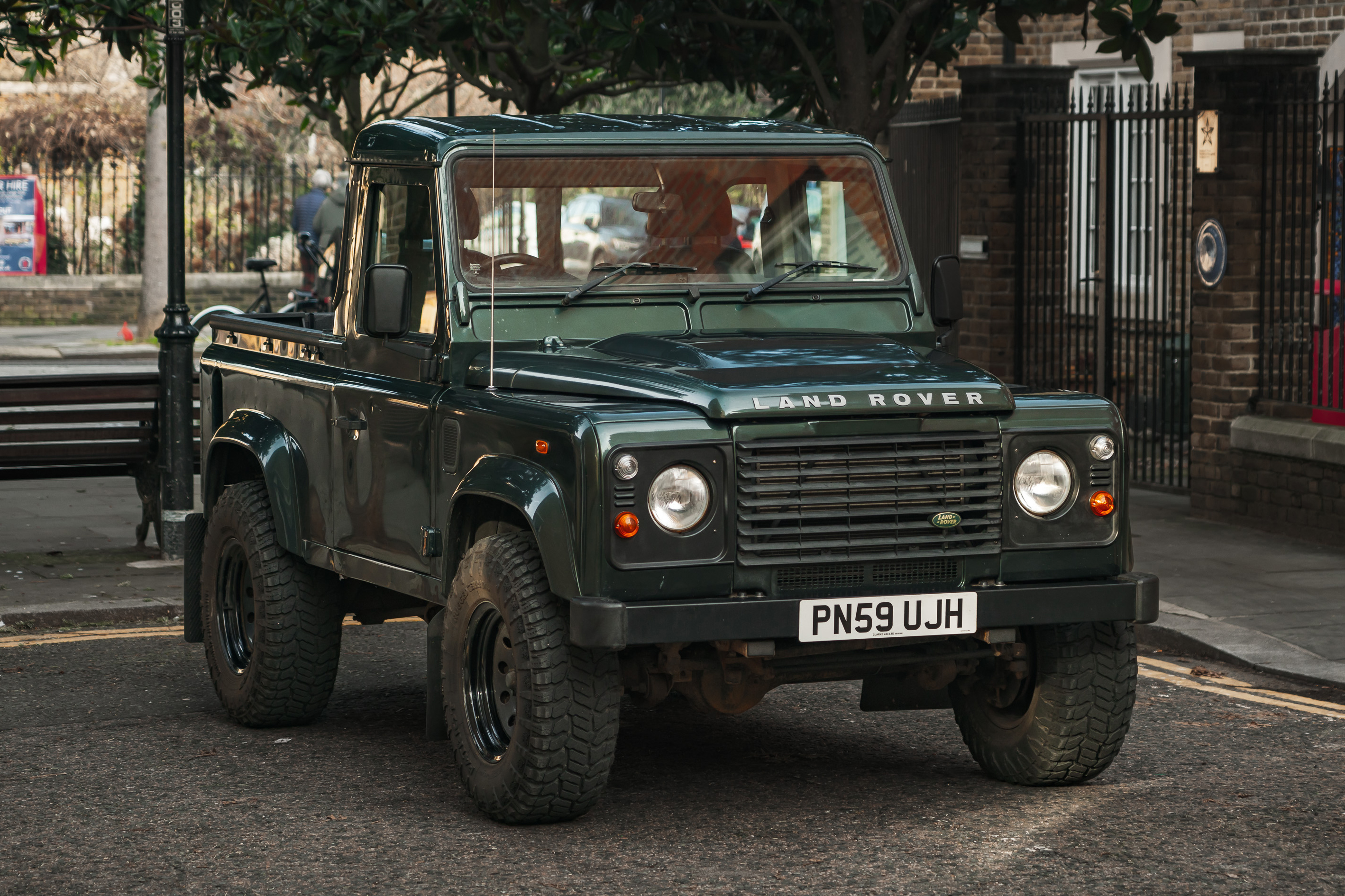 2009 LAND ROVER DEFENDER 90 PICK UP