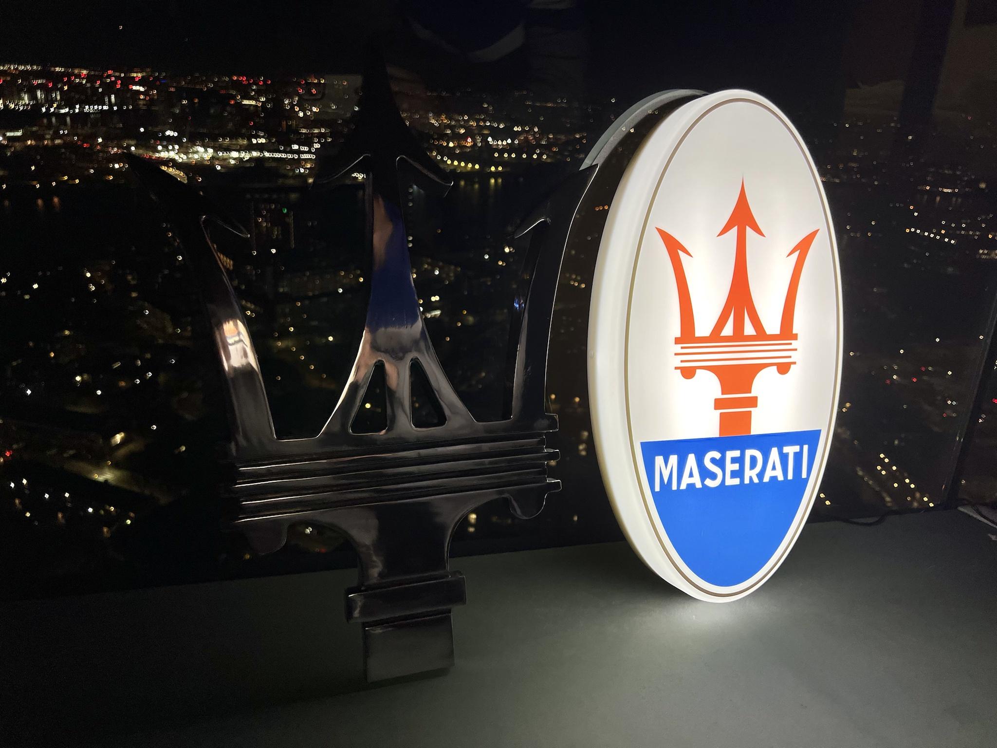MASERATI TRIDENT AND ILLUMINATED OVAL SIGNS for sale by auction in ...