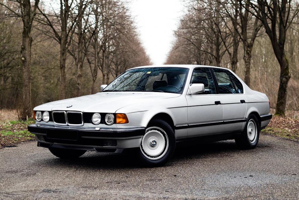 Bmw E32 750i bmw-e32-750i