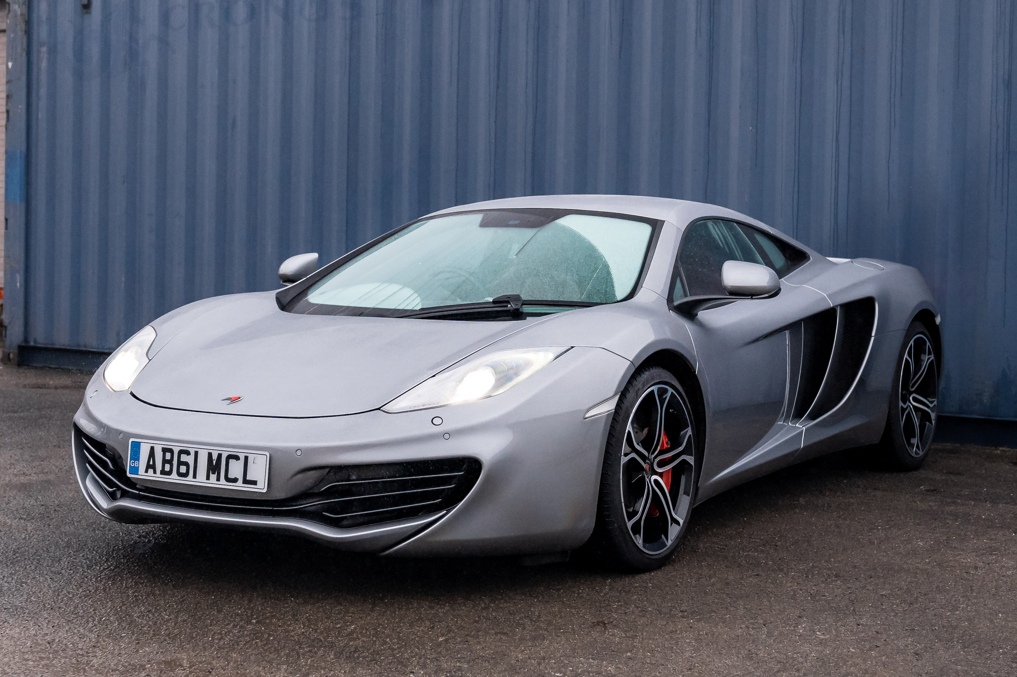 2011 MCLAREN MP4-12C