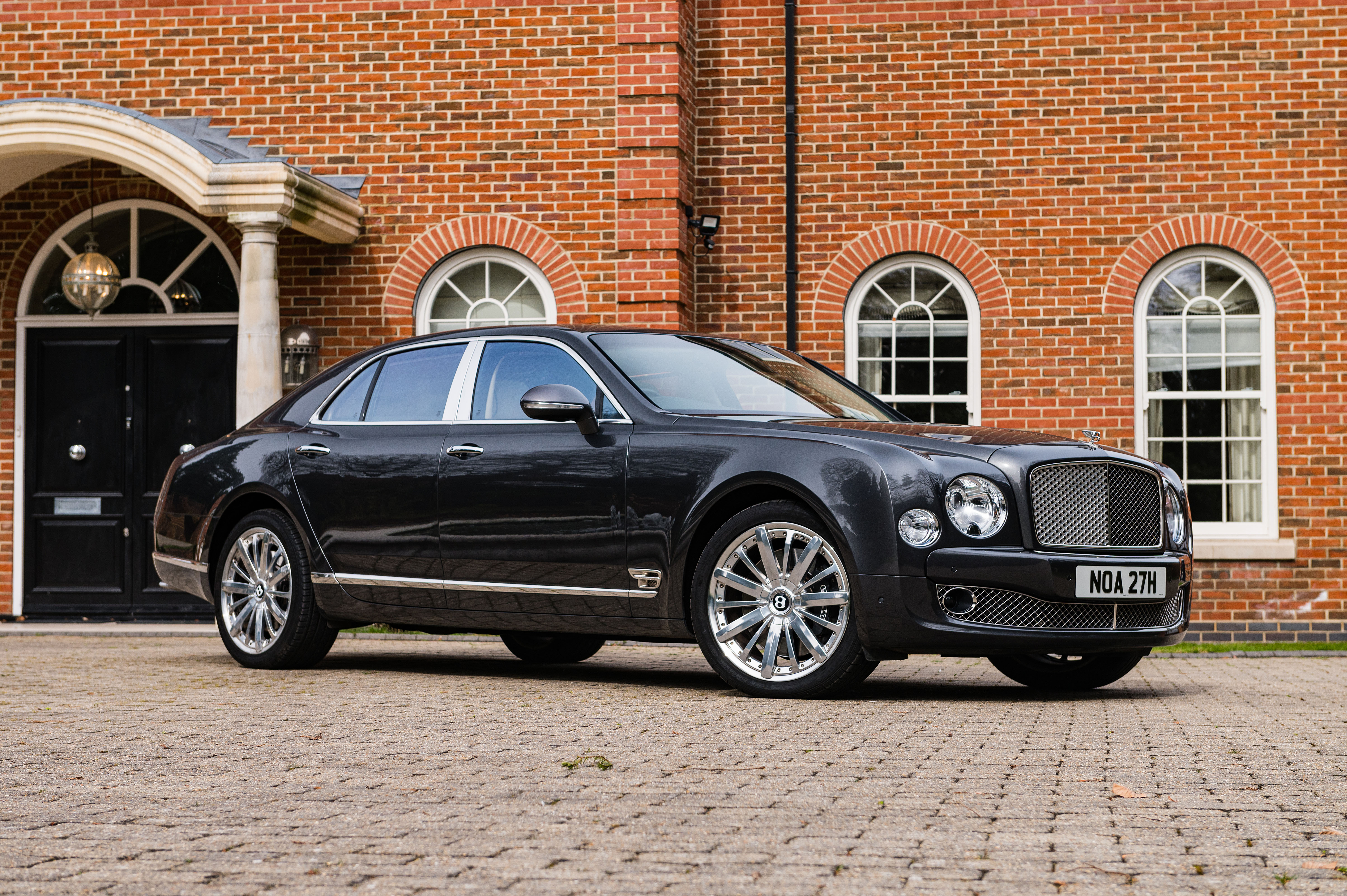 2013 BENTLEY MULSANNE - 15,700 MILES