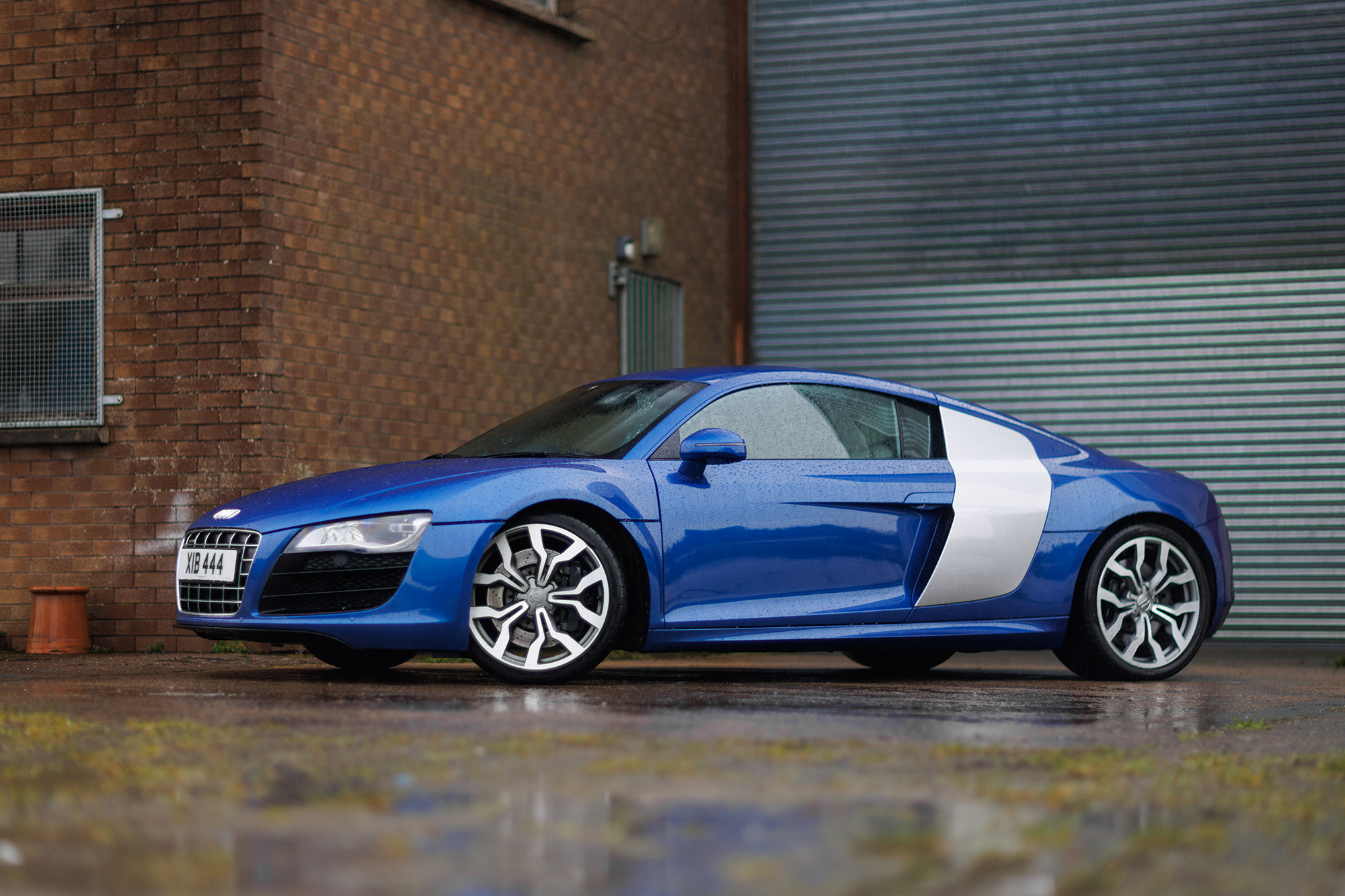 2009 AUDI R8 V10 MANUAL