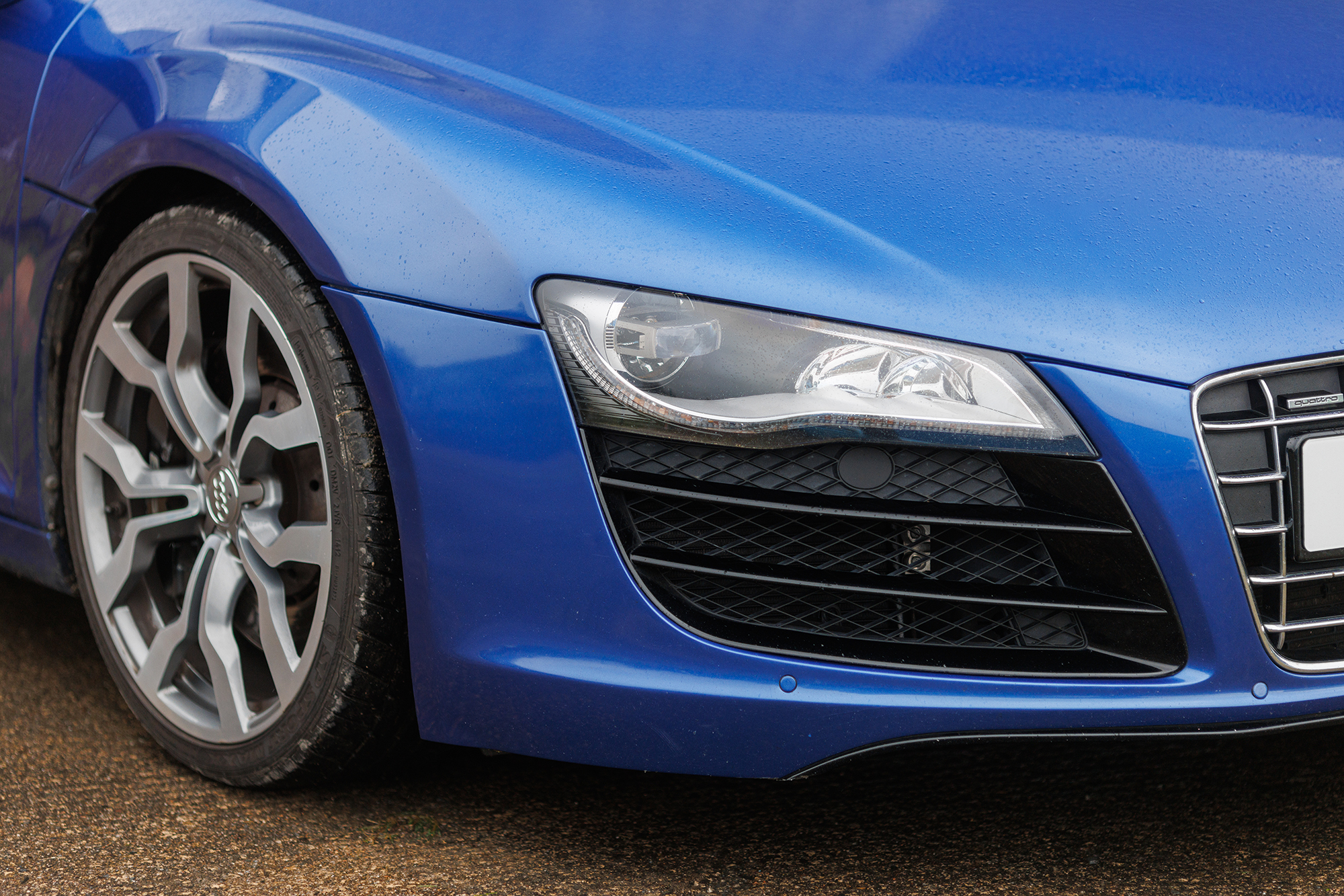 2009 AUDI R8 V10 MANUAL