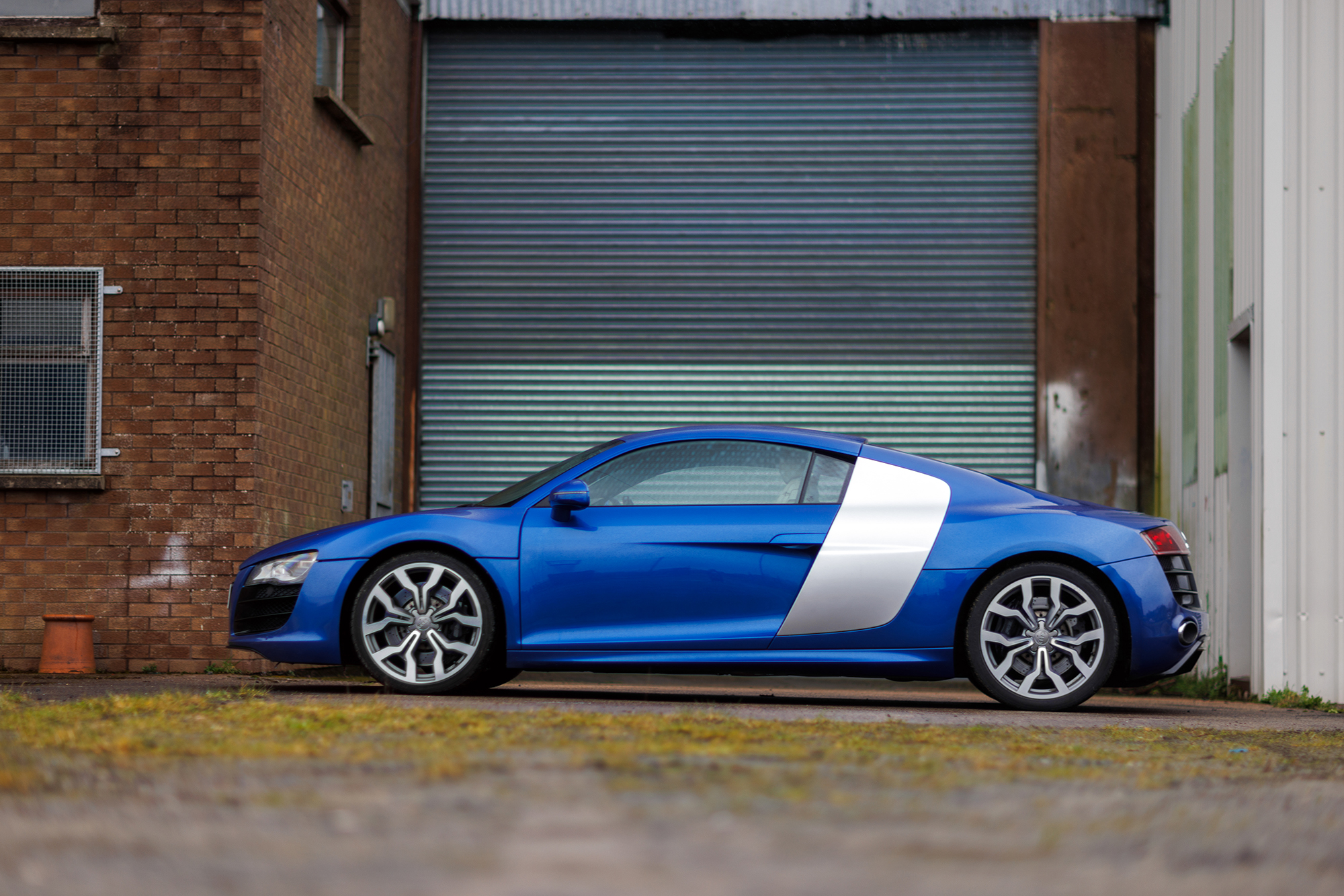 2009 AUDI R8 V10 MANUAL
