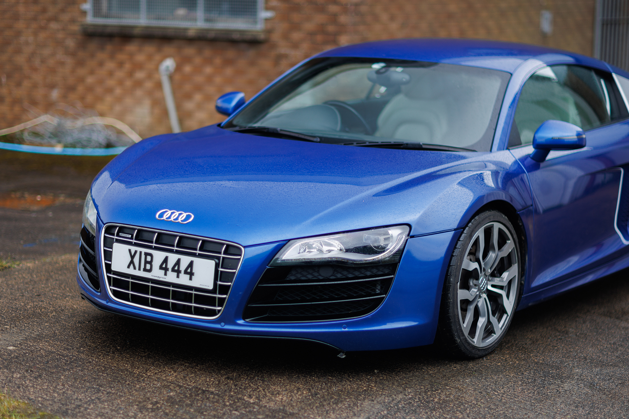 2009 AUDI R8 V10 MANUAL