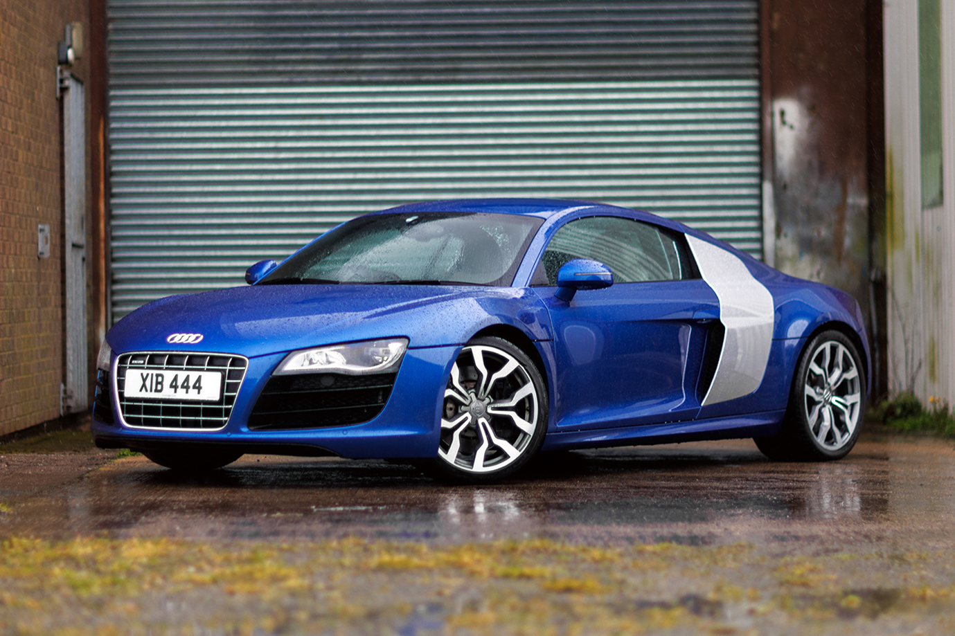 2009 AUDI R8 V10 - MANUAL