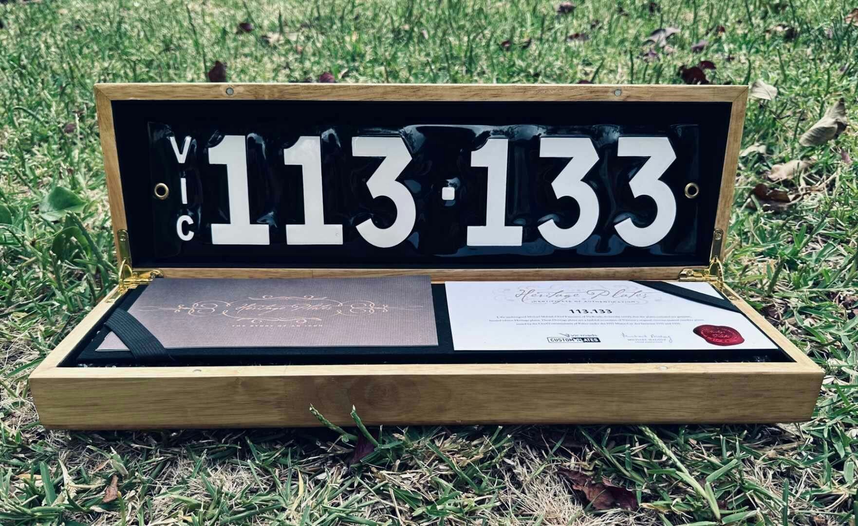 '113 133' VICTORIAN HERITAGE NUMBER PLATE