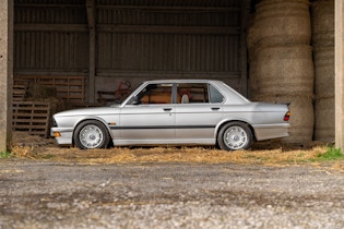 Fondsen Rook enz 1985 BMW (E28) M535I