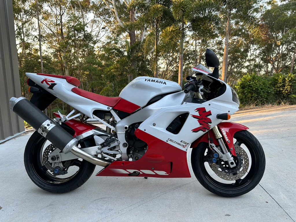 1998 YAMAHA YZF-R1 For Sale by Auction in Eumundi, QLD, APAC, Australia ...