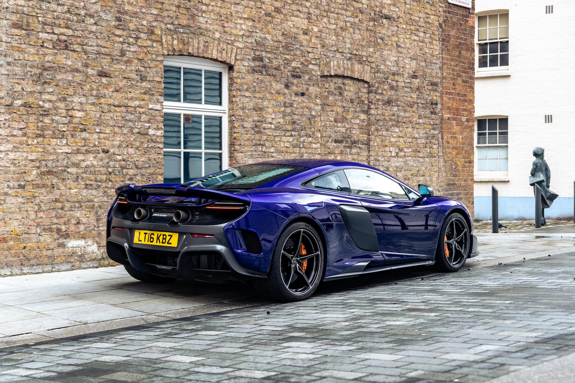2016 MCLAREN 675LT
