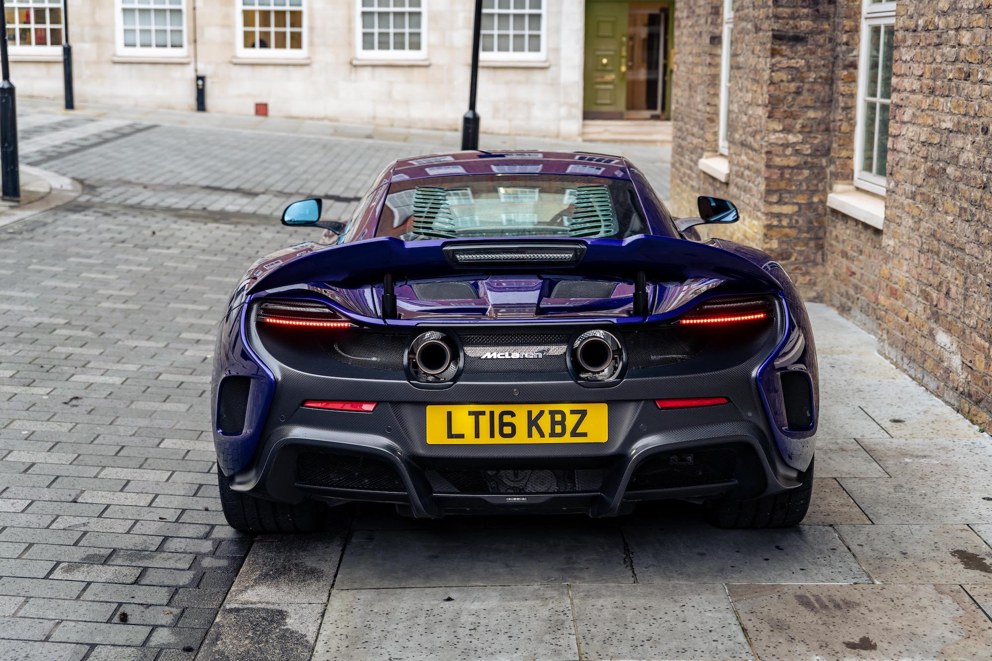 2016 MCLAREN 675LT