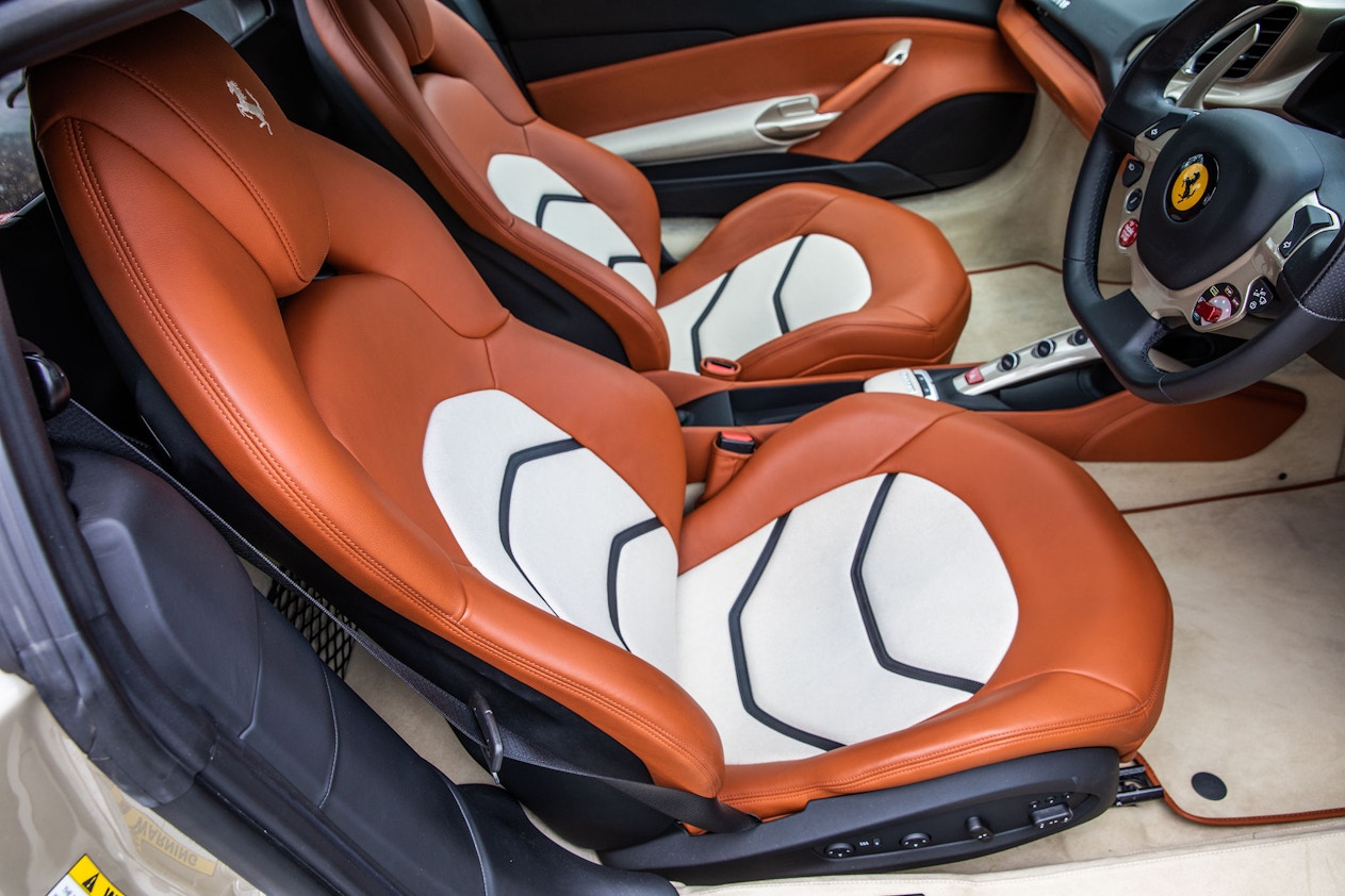 Maßgeschneidert Autoabdeckung für Lamborghini Huracan Coupe/RWD