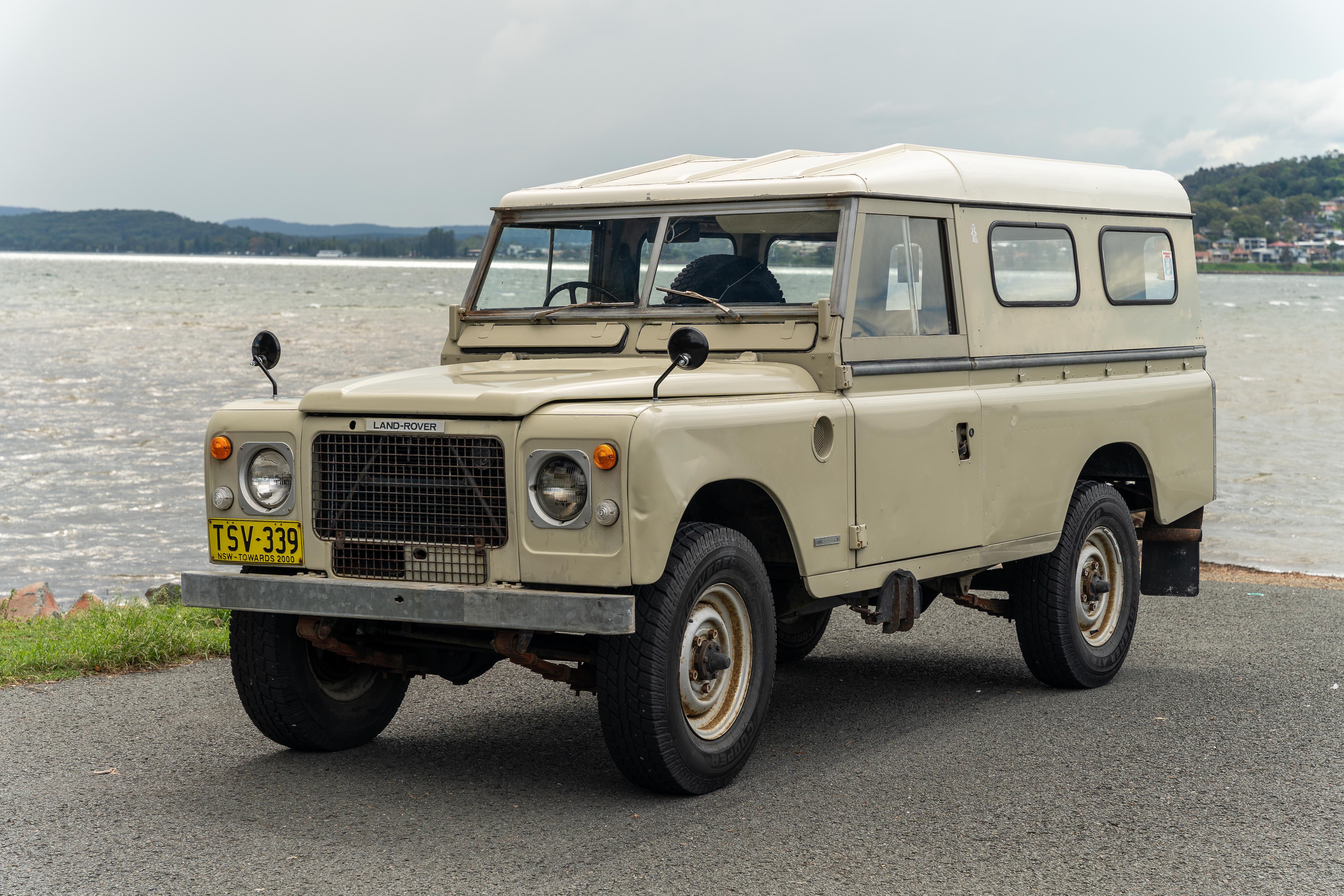 1983 LAND ROVER SERIES III 109