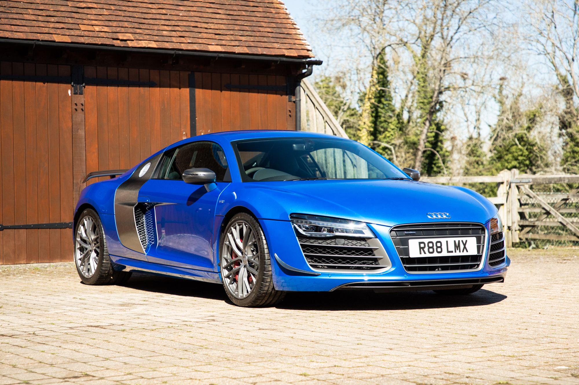 2015 AUDI R8 V10 LMX