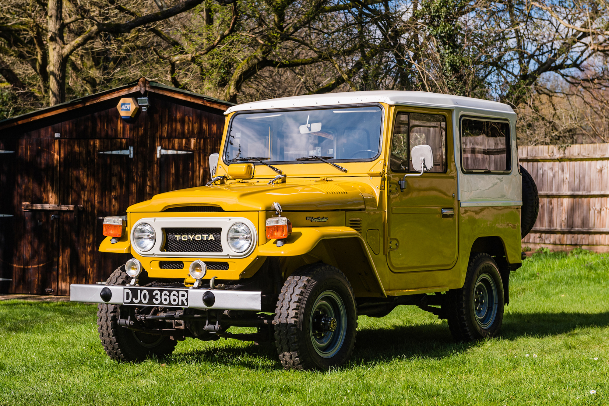 1977 TOYOTA FJ40 LAND CRUISER