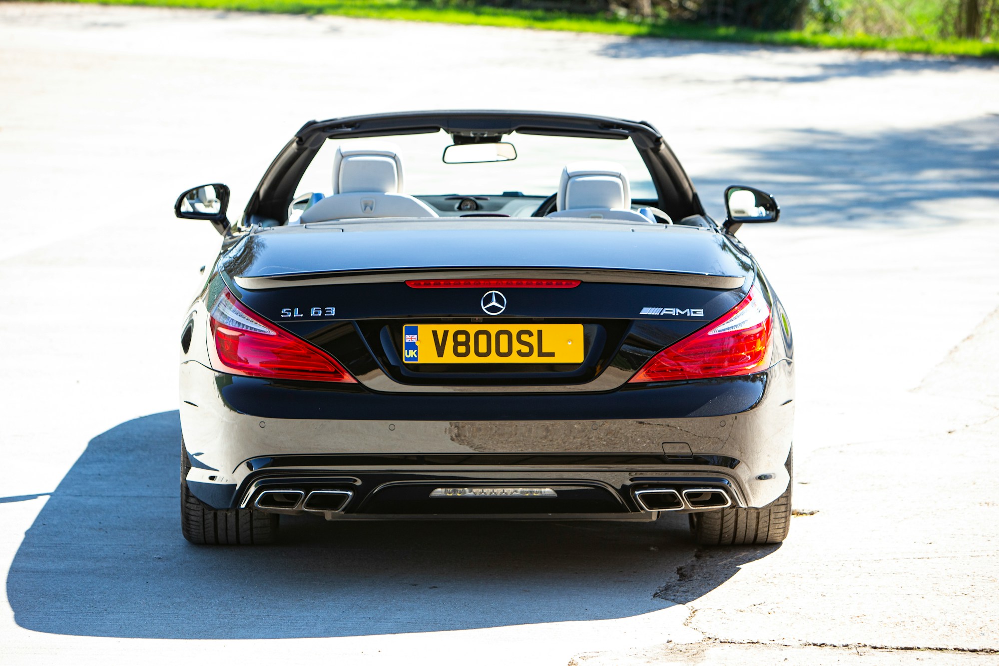 2012 MERCEDES-BENZ (R231) SL63 AMG - 15,412 MILES