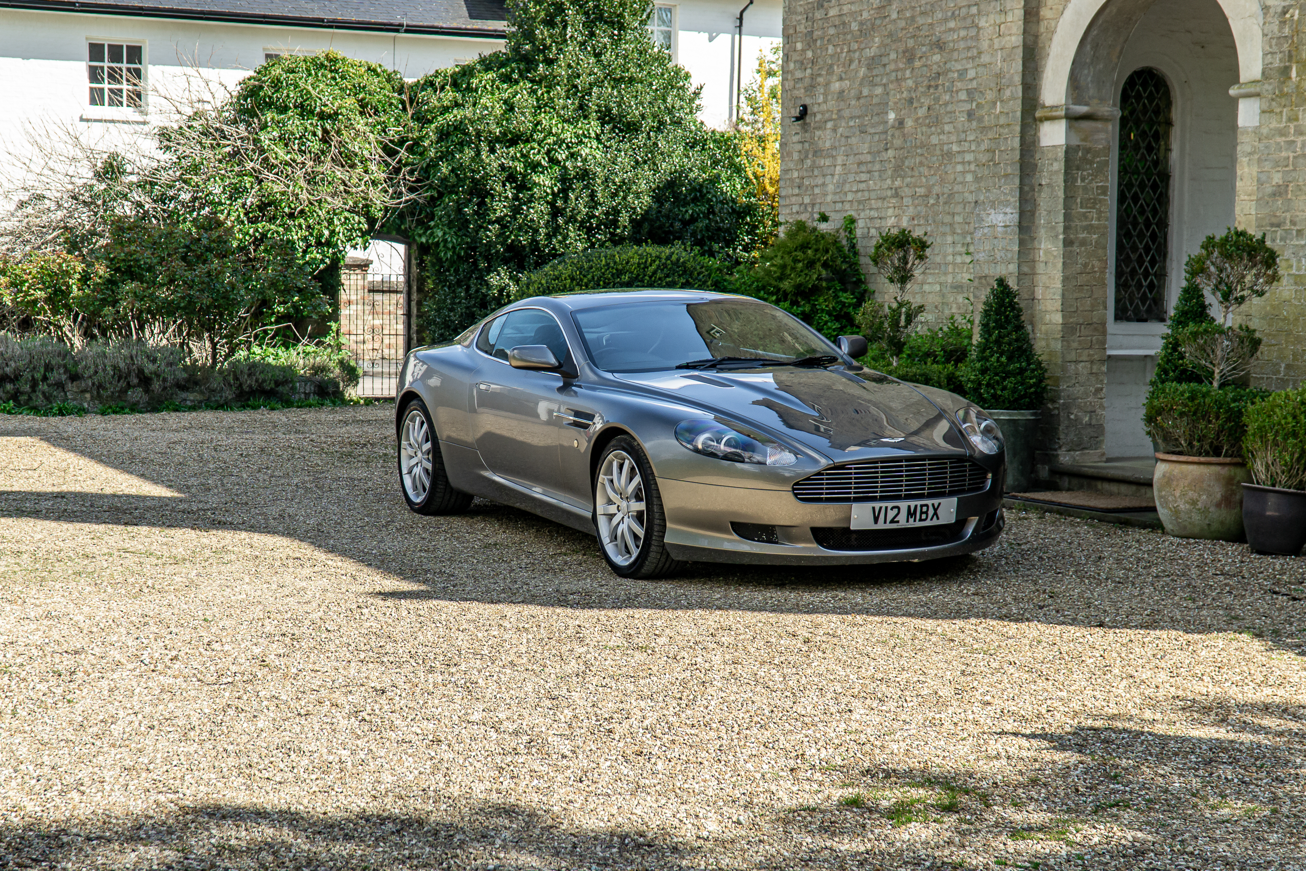 2005 ASTON MARTIN DB9