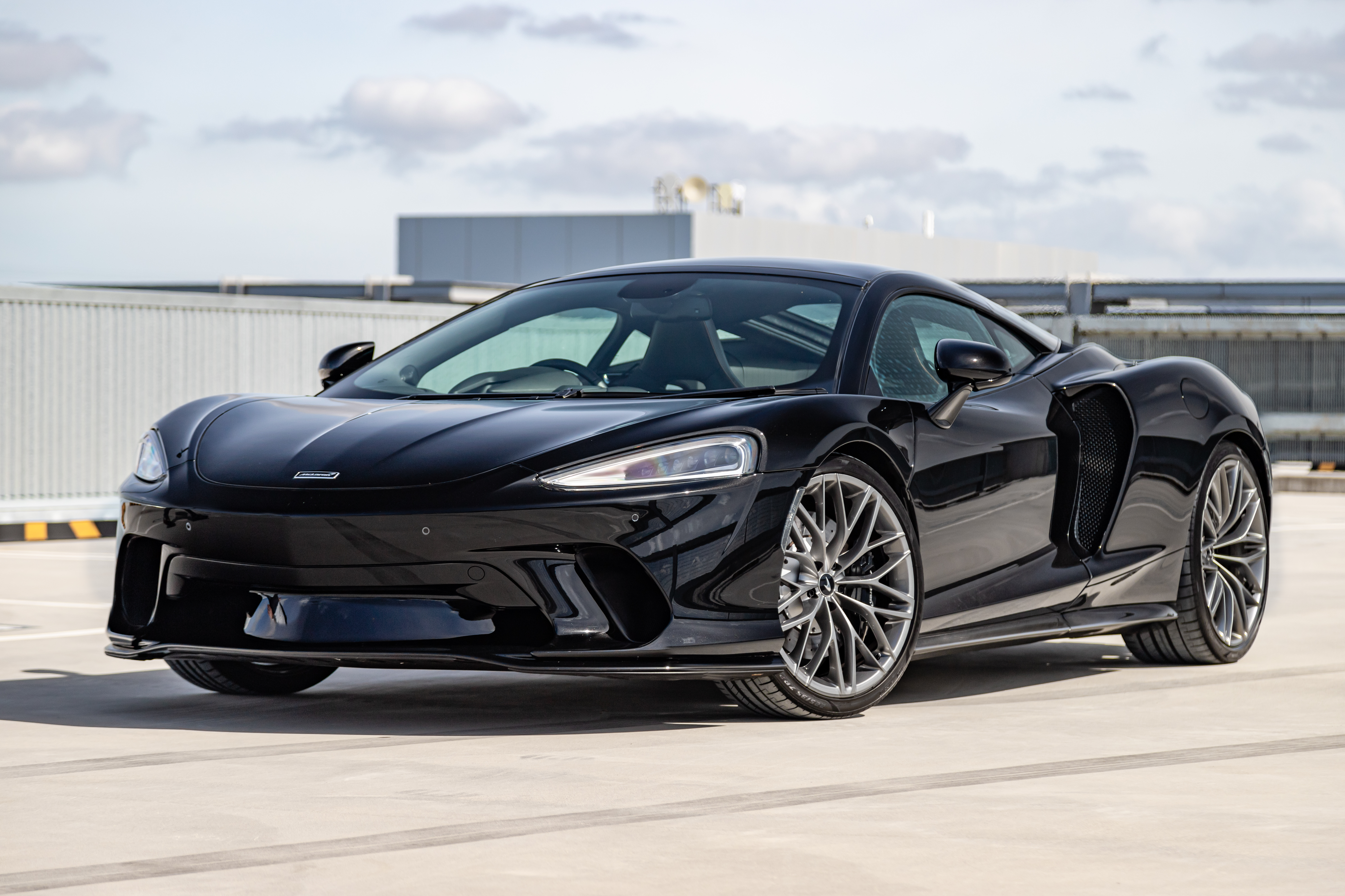 2021 MCLAREN GT - 1,574 KM