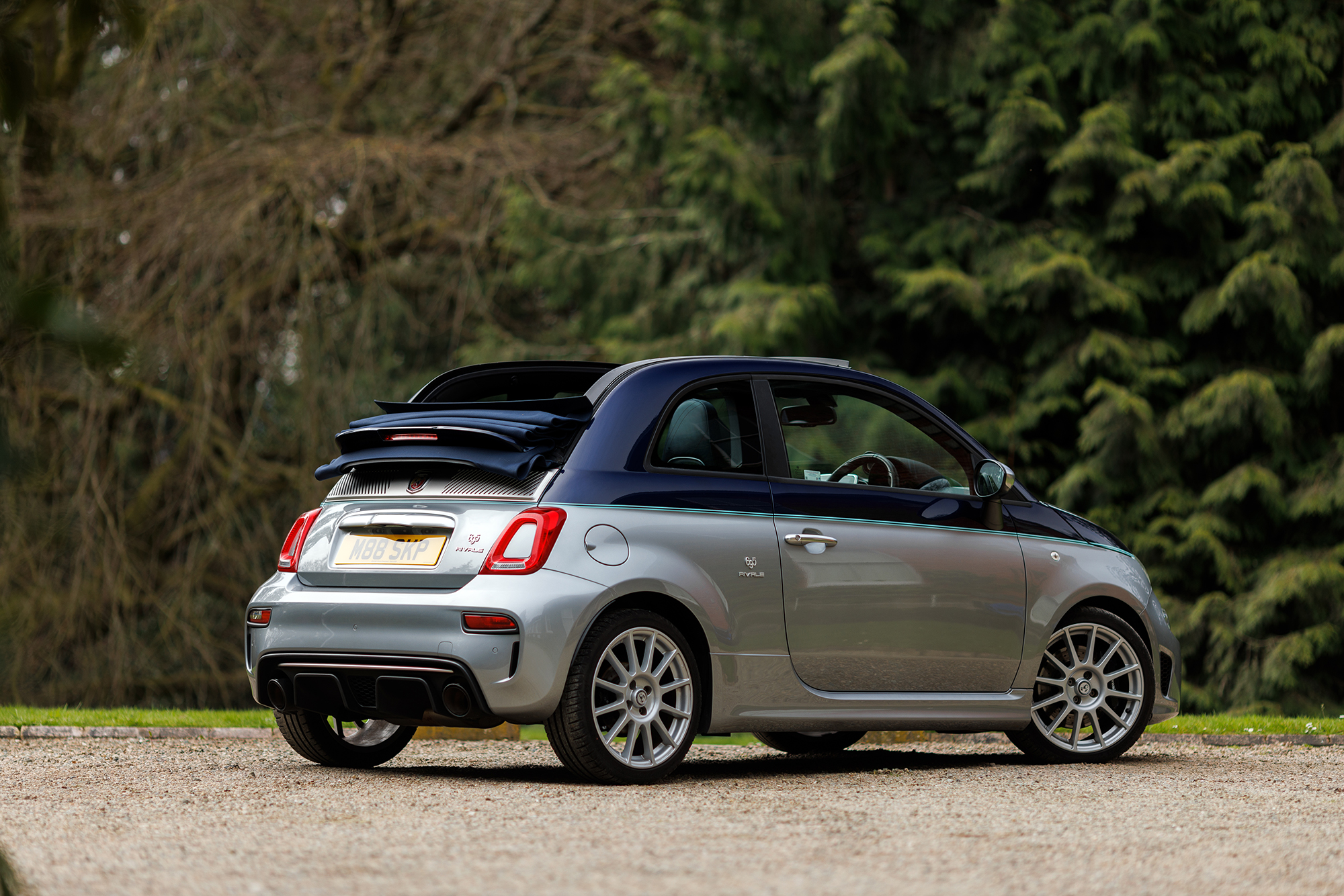 2019 ABARTH 695C RIVALE