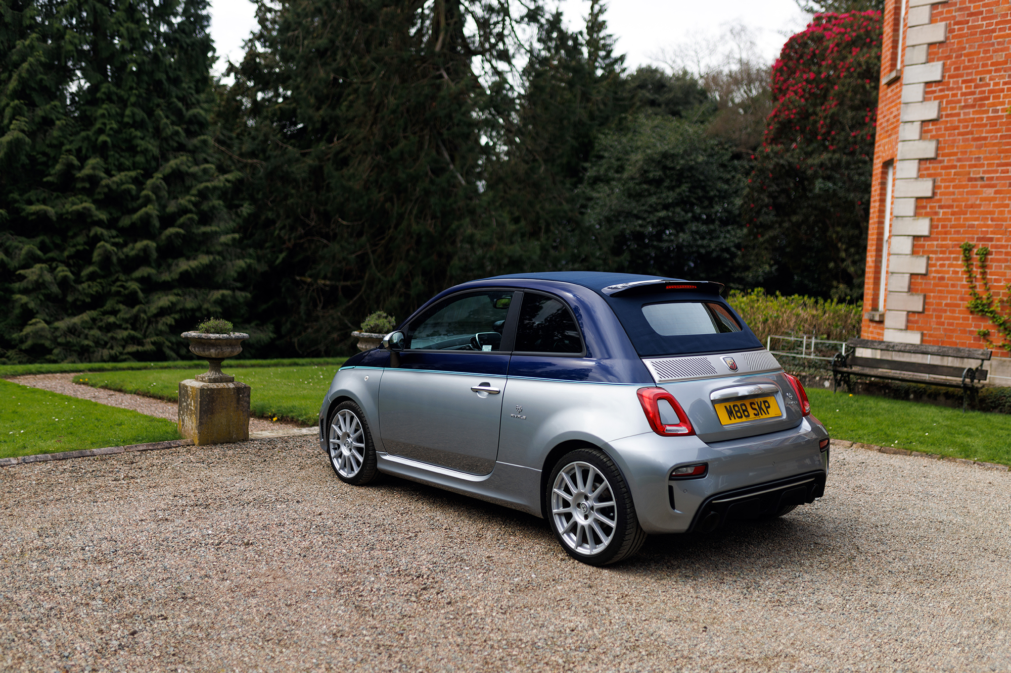 2019 ABARTH 695C RIVALE