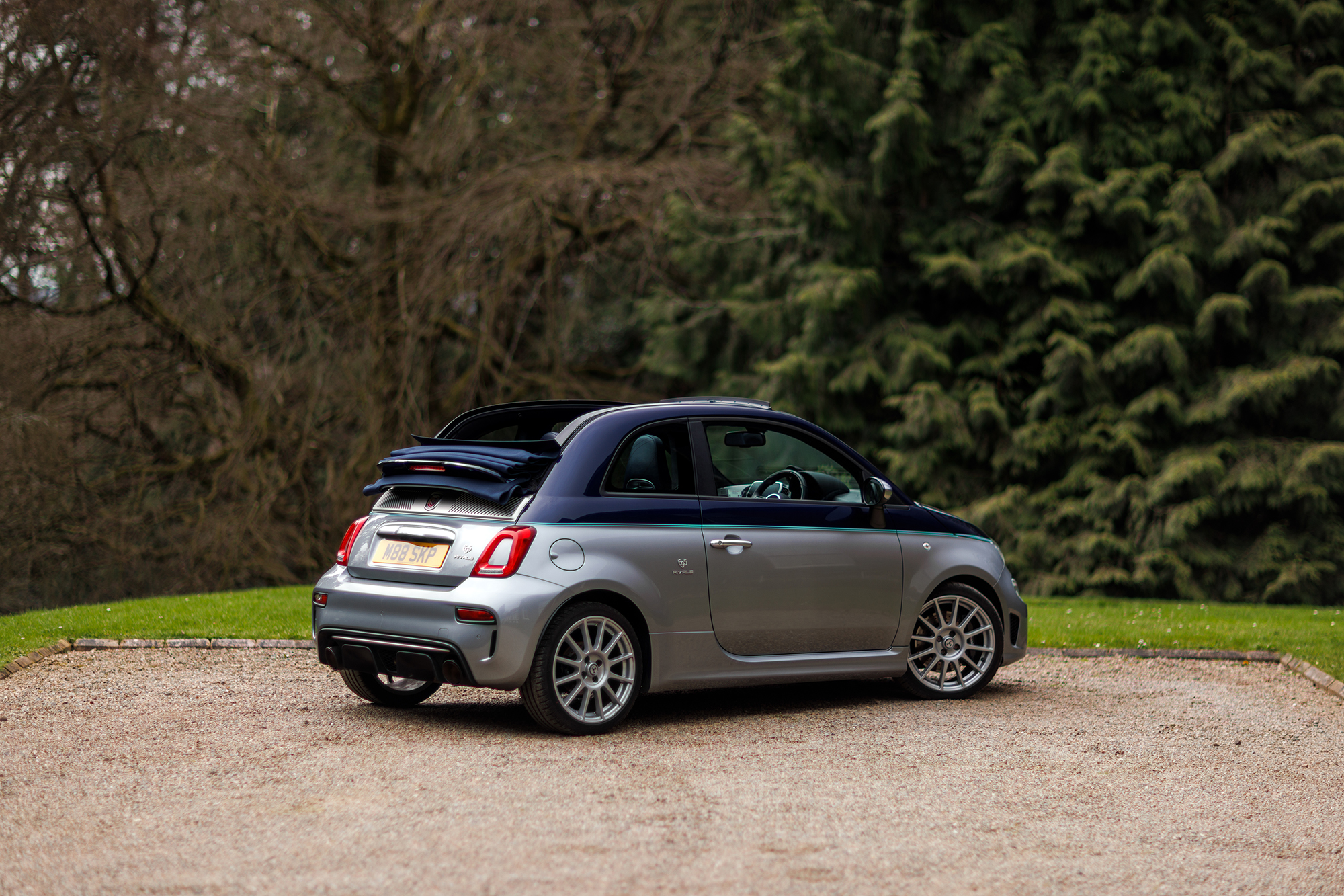 2019 ABARTH 695C RIVALE