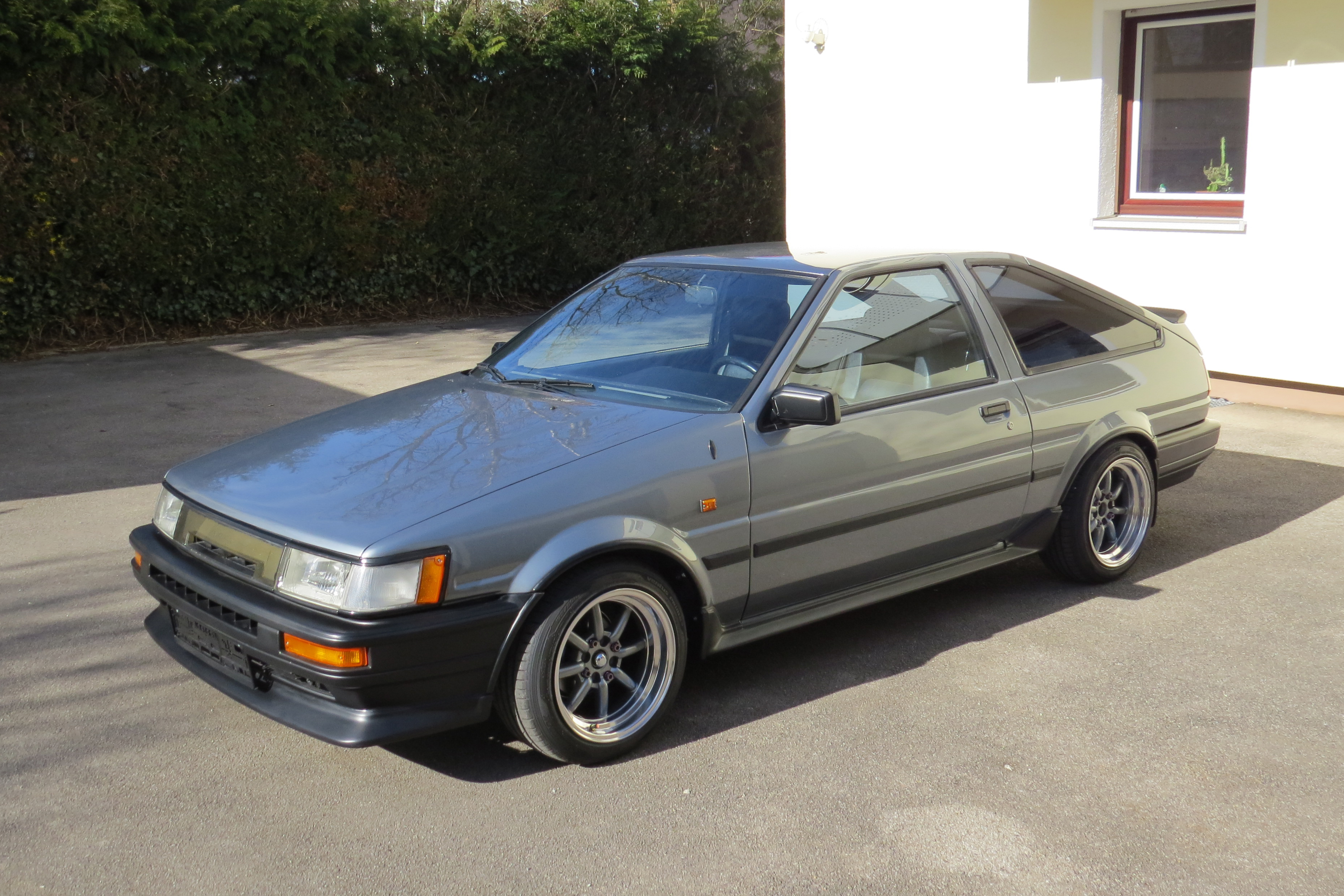 1986 TOYOTA COROLLA (AE86) GT