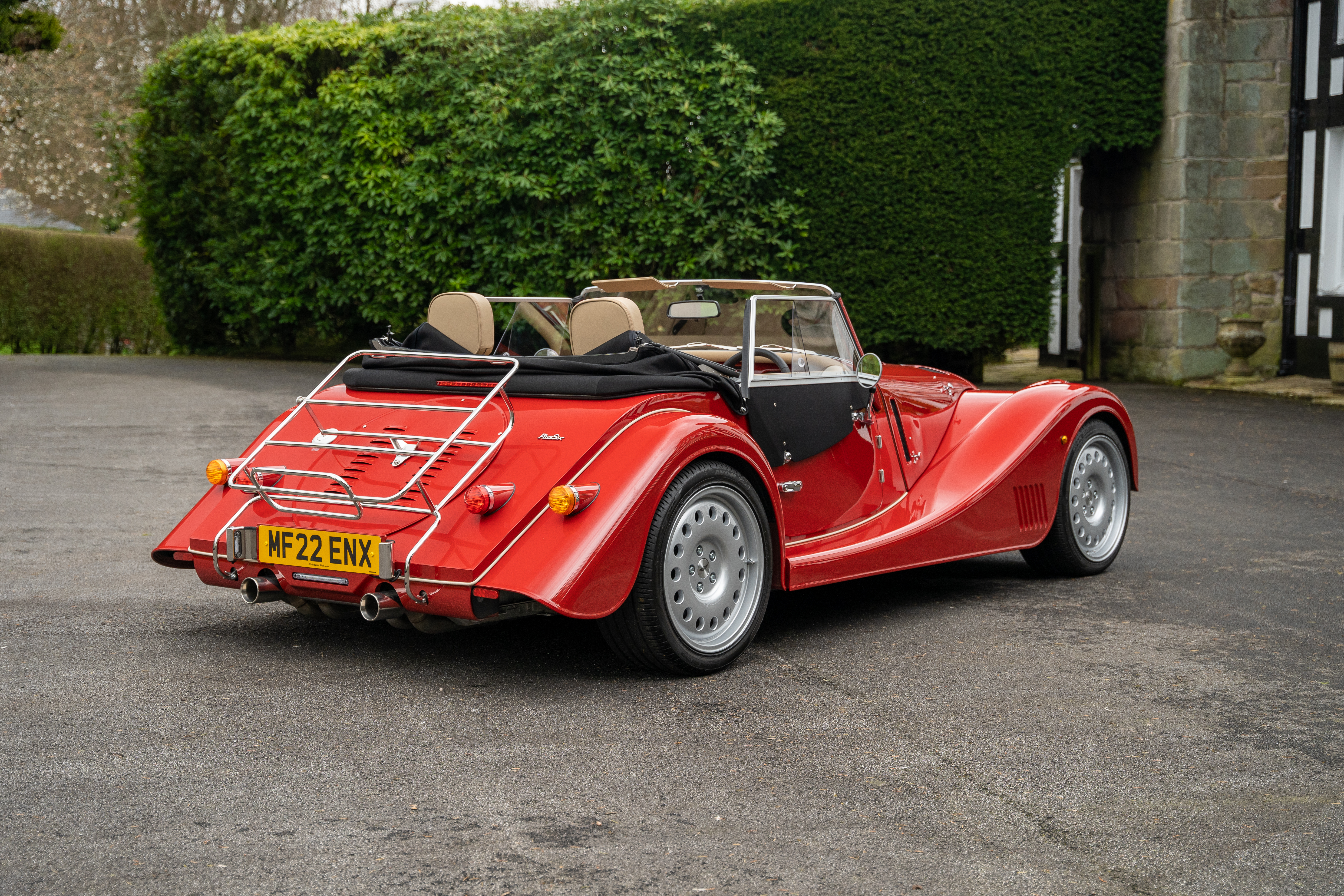 2022 PLUS SIX 833 MILES VAT Q