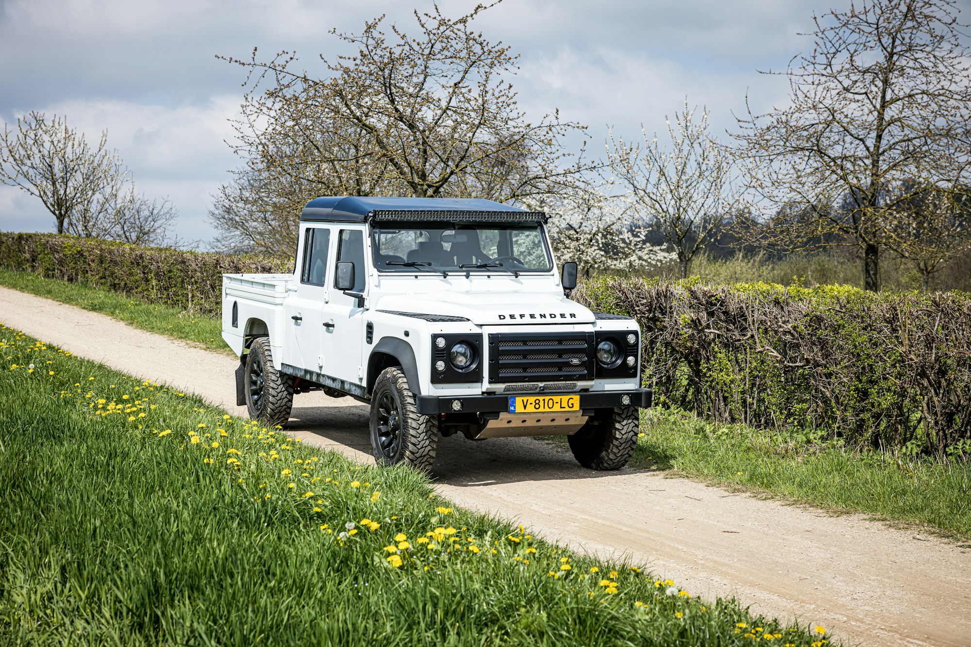2014 LAND ROVER DEFENDER 130 DOUBLE CAB PICK UP