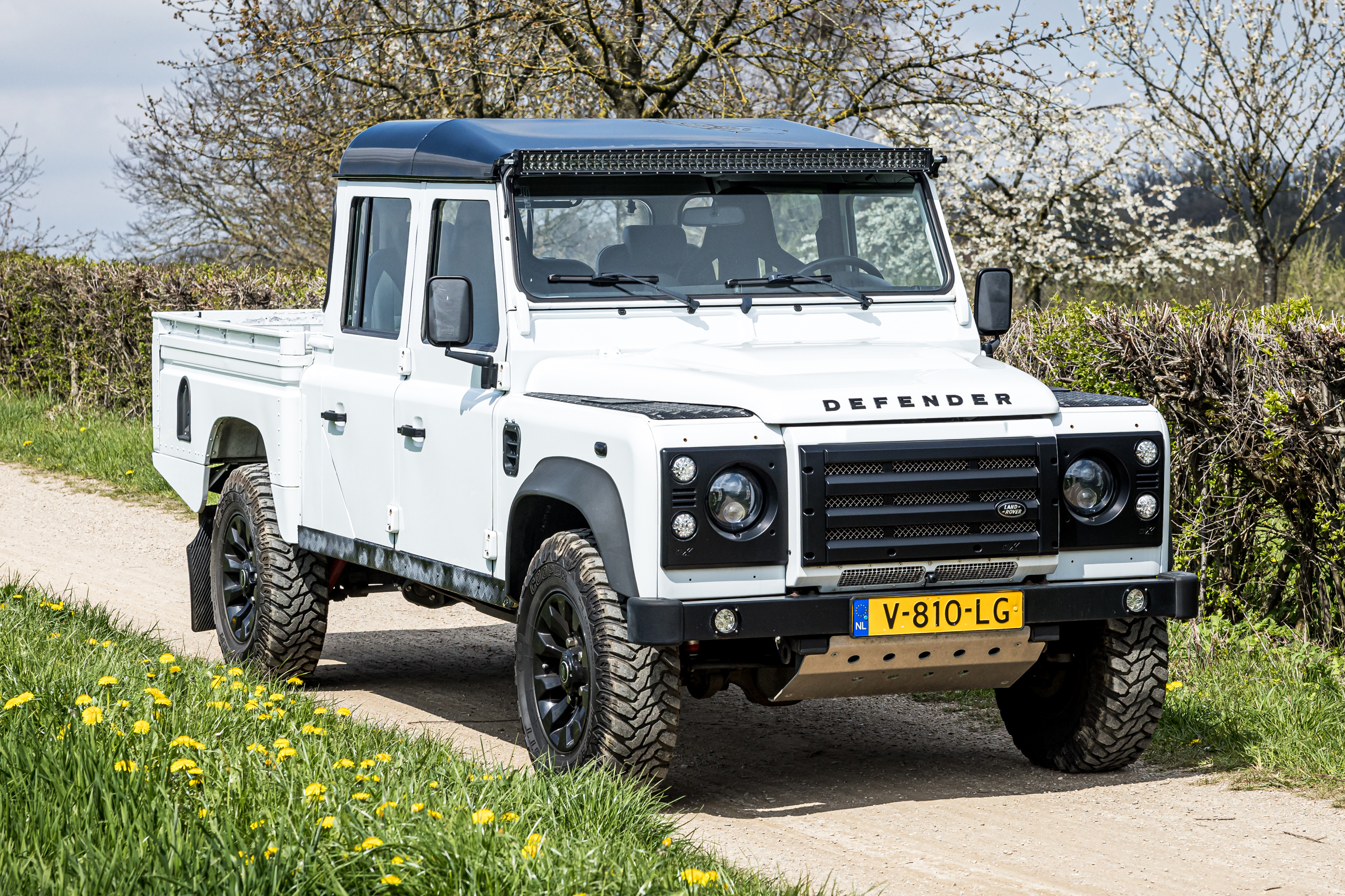 2014 LAND ROVER DEFENDER 130 DOUBLE CAB PICK UP