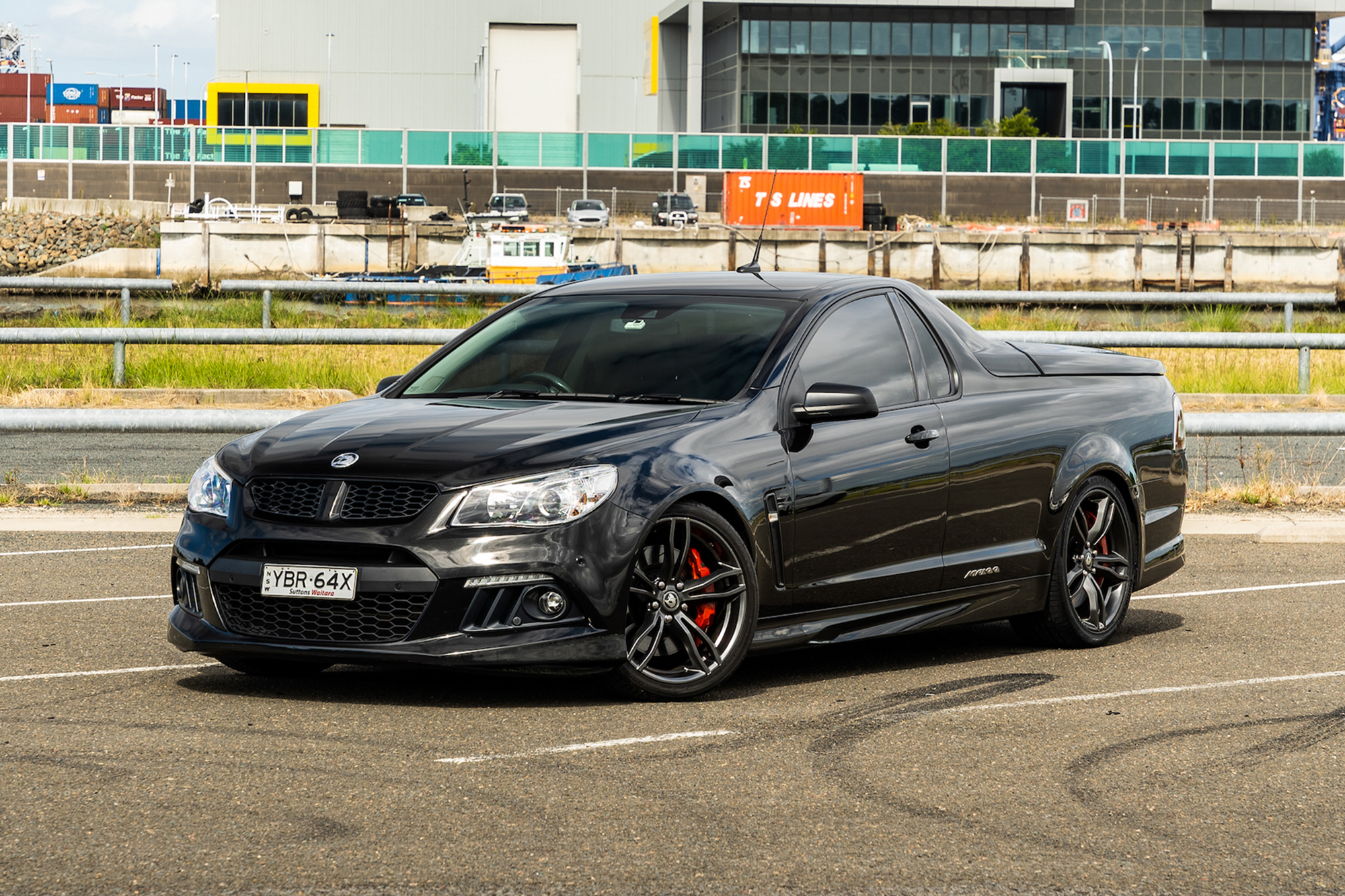 2015 HOLDEN HSV MALOO R8