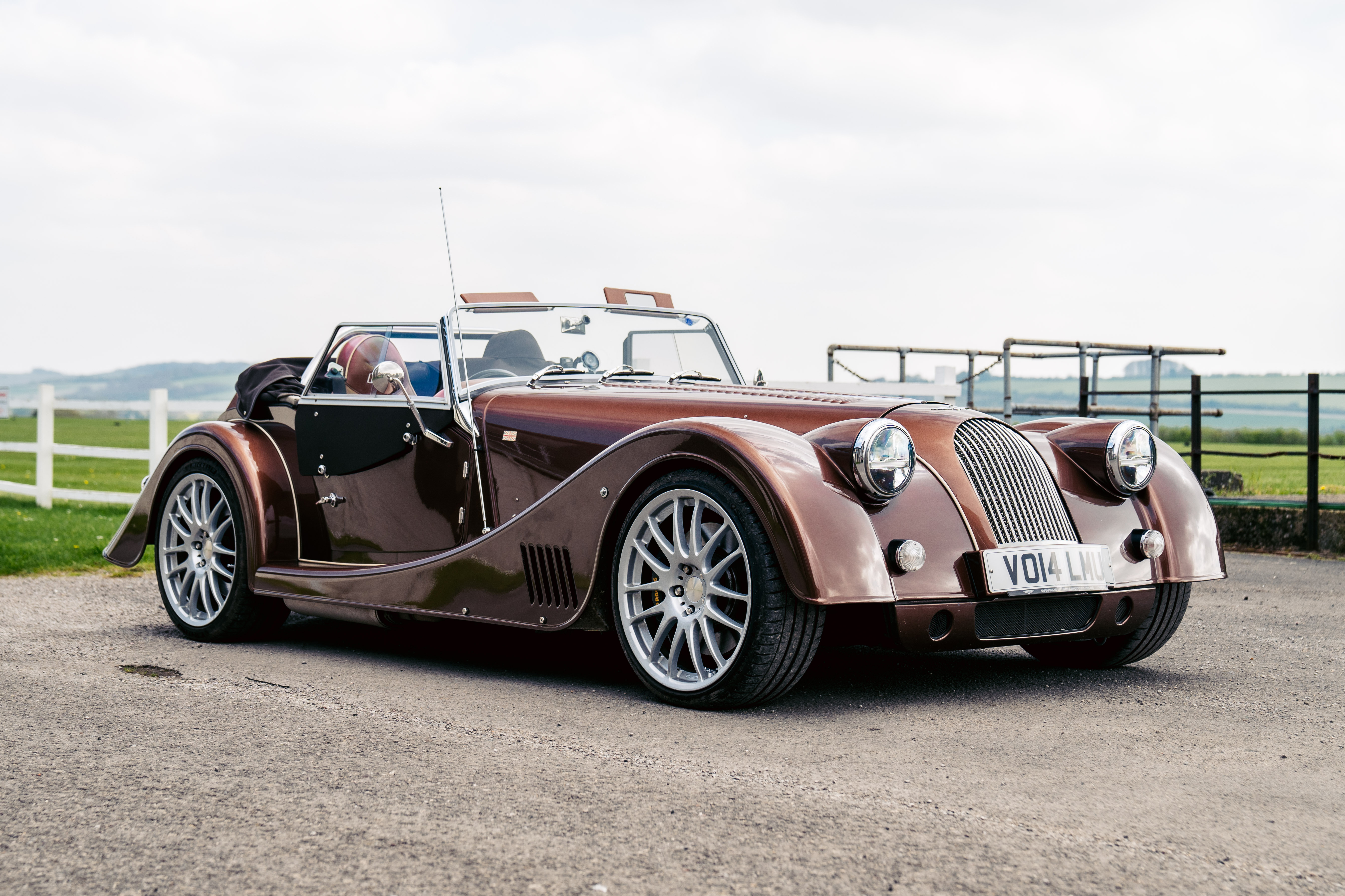 2014 MORGAN PLUS 8