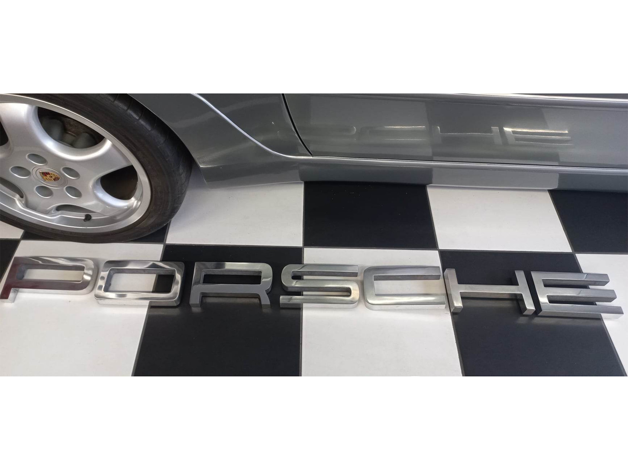 PORSCHE DEALERSHIP SIGN for sale by auction in Budapest, Hungary