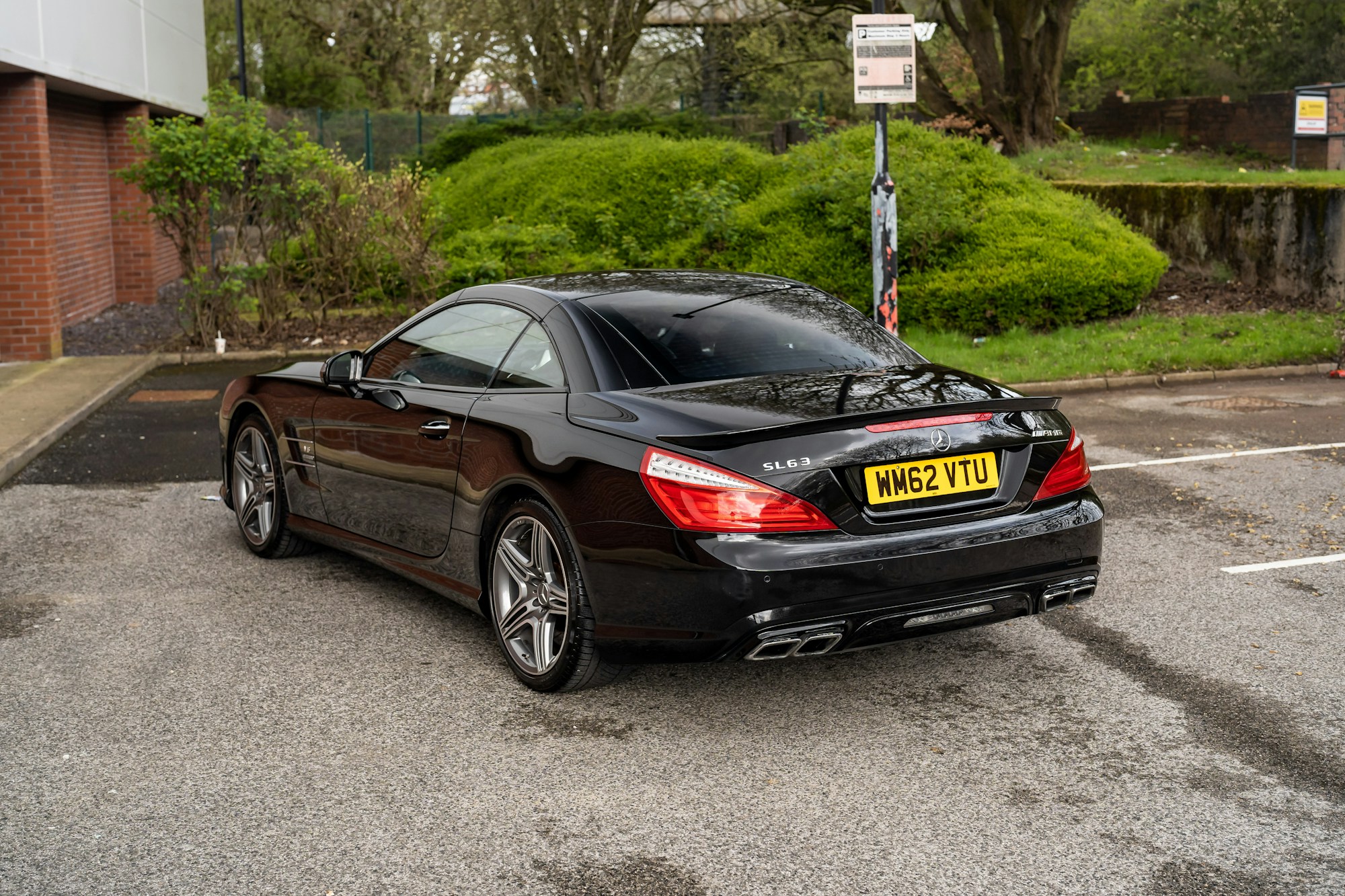 2012 MERCEDES-BENZ (R231) SL63 AMG