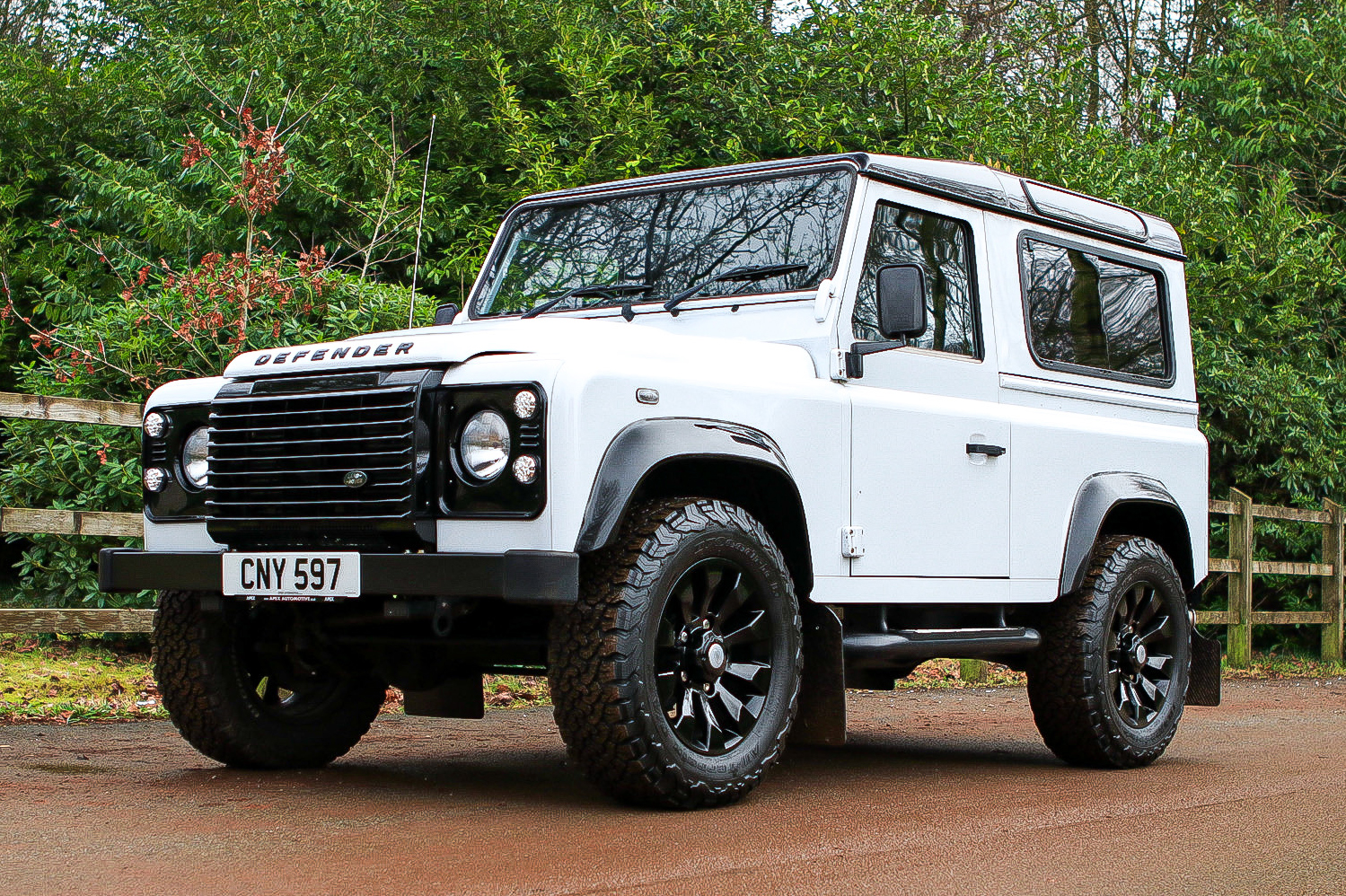 2015 LAND ROVER DEFENDER 90 LANDMARK EDITION - 9,073 MILES