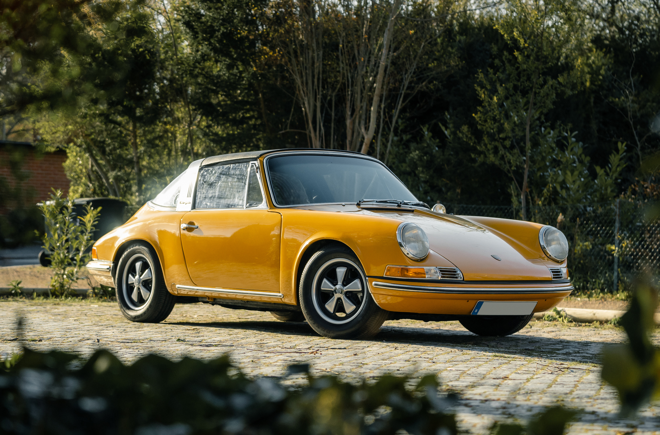 1969 PORSCHE 911 T 2.0 TARGA