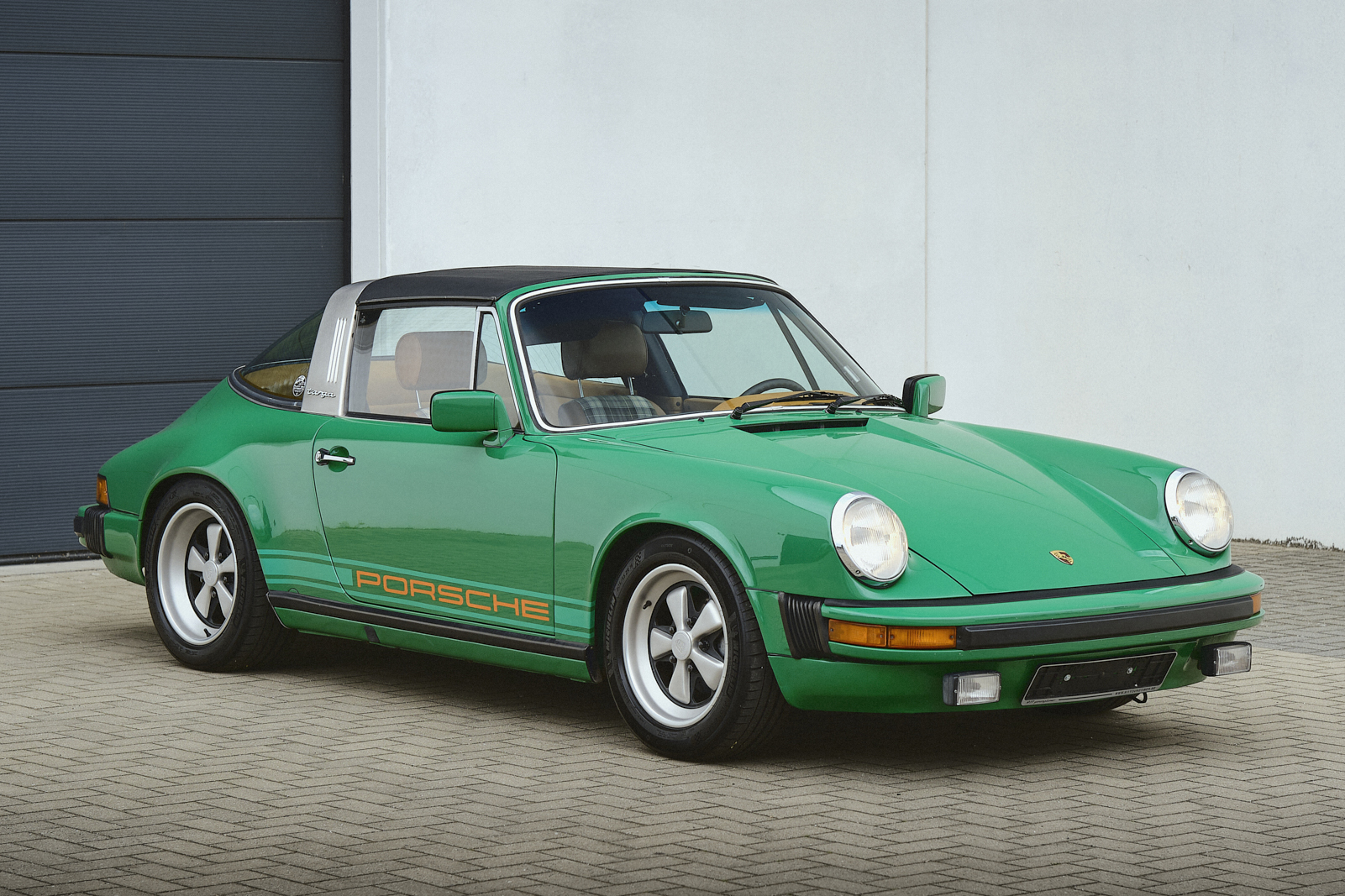 1978 PORSCHE 911 SC TARGA ‘RESTOMOD’