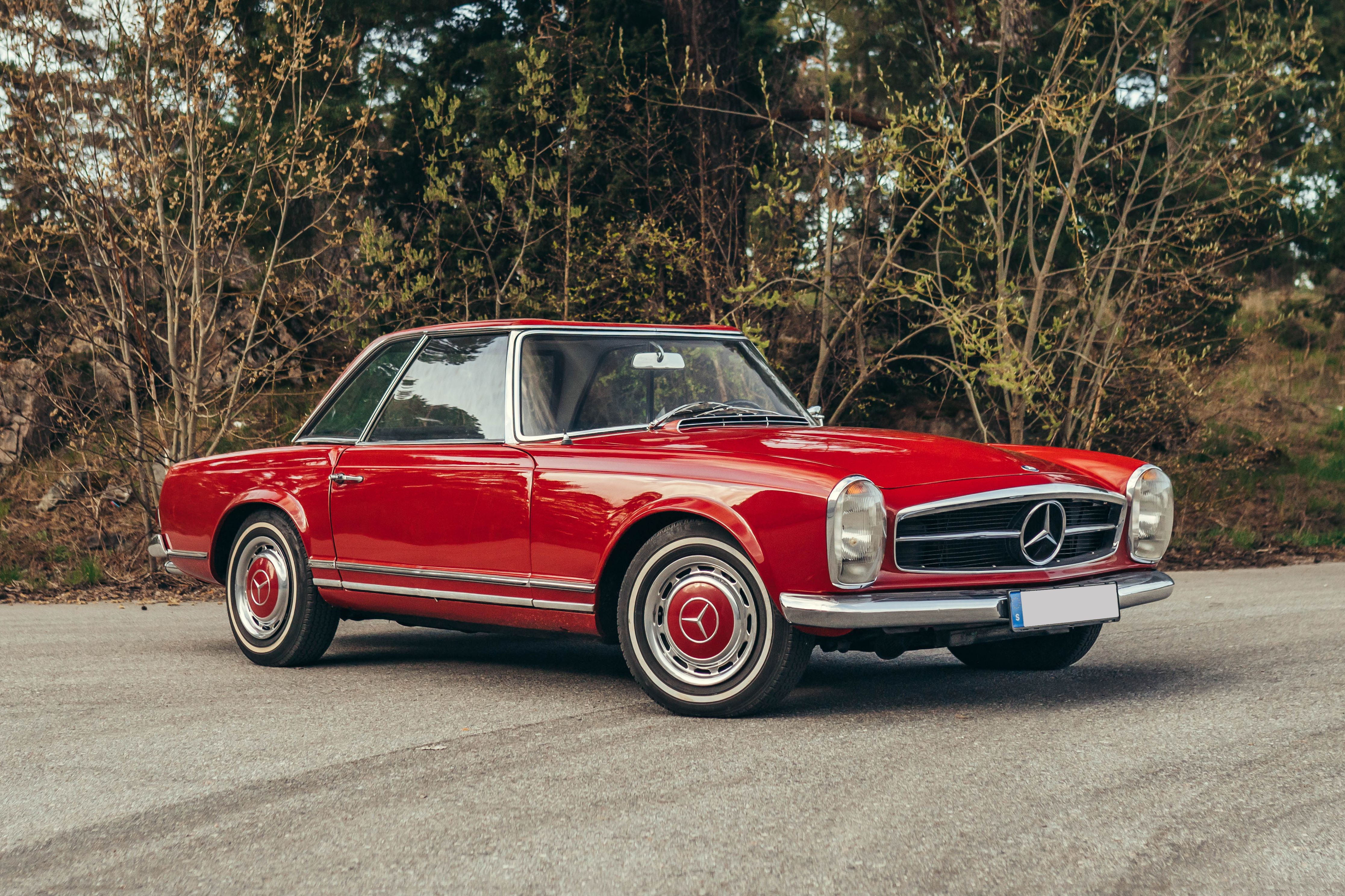 1966 MERCEDES-BENZ 230 SL PAGODA