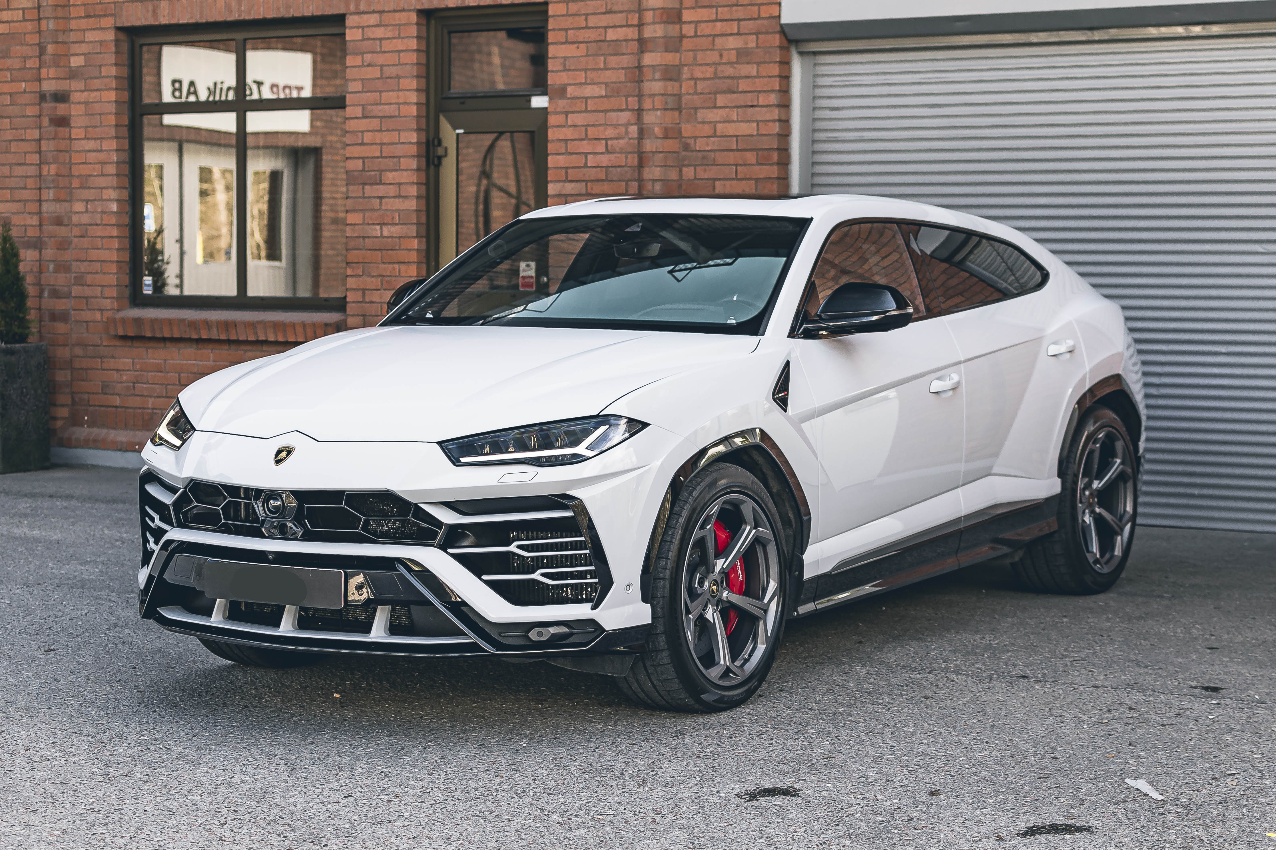 2019 LAMBORGHINI URUS