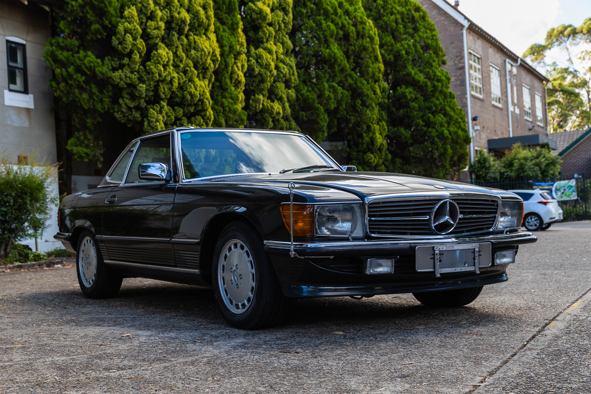 1989 MERCEDES-BENZ (R107) 560 SL