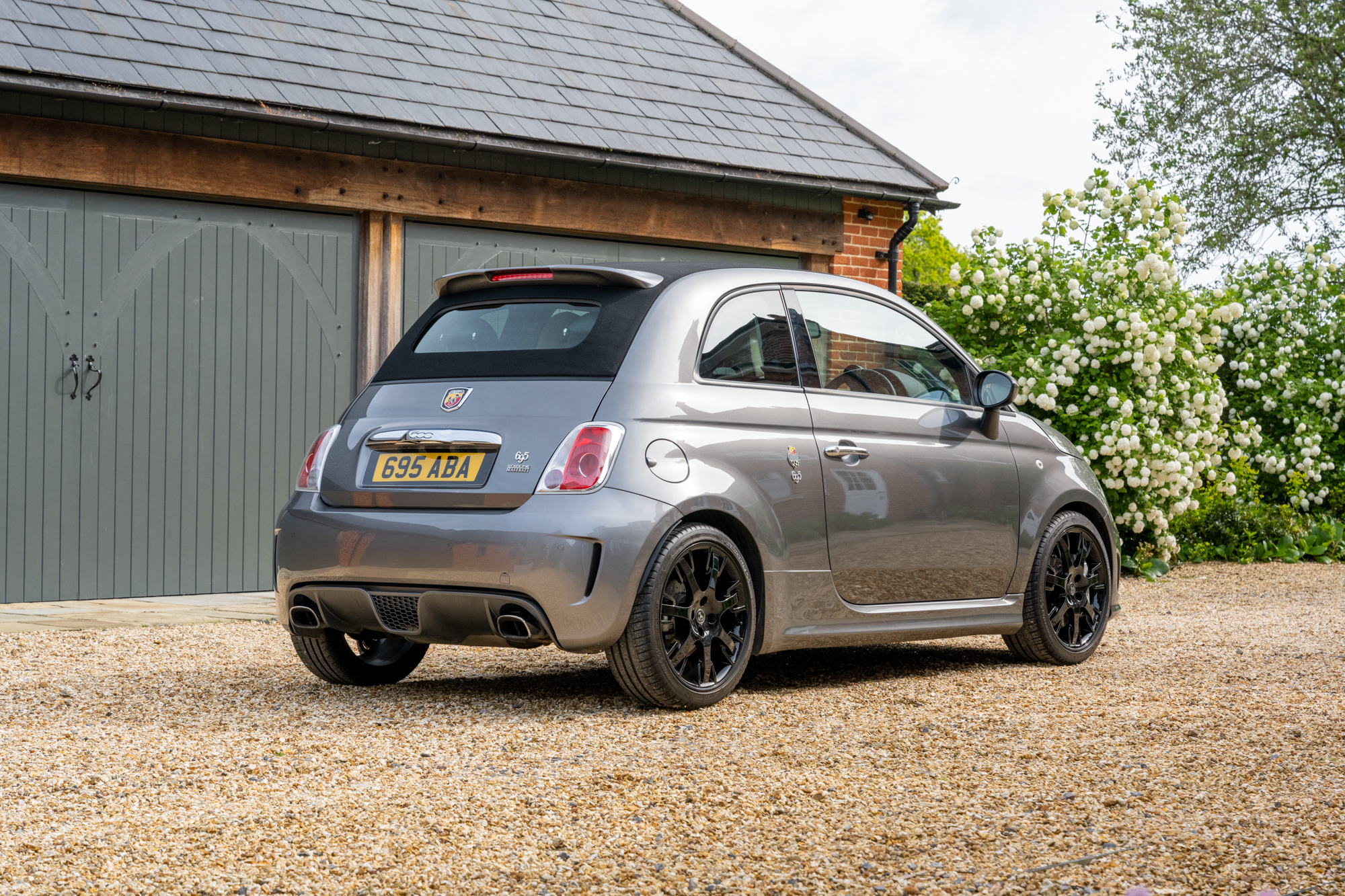 2013 ABARTH 695 EDIZIONE MASERATI