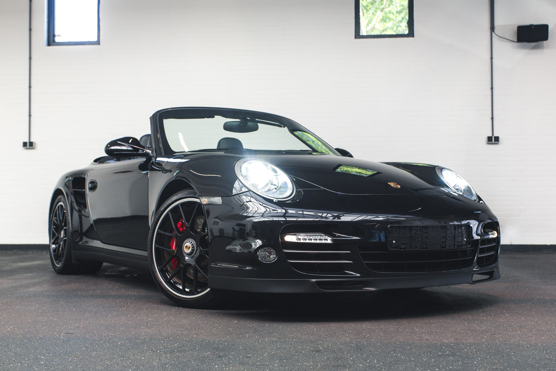 2011 PORSCHE 911 (997.2) TURBO MANUAL - CABRIOLET