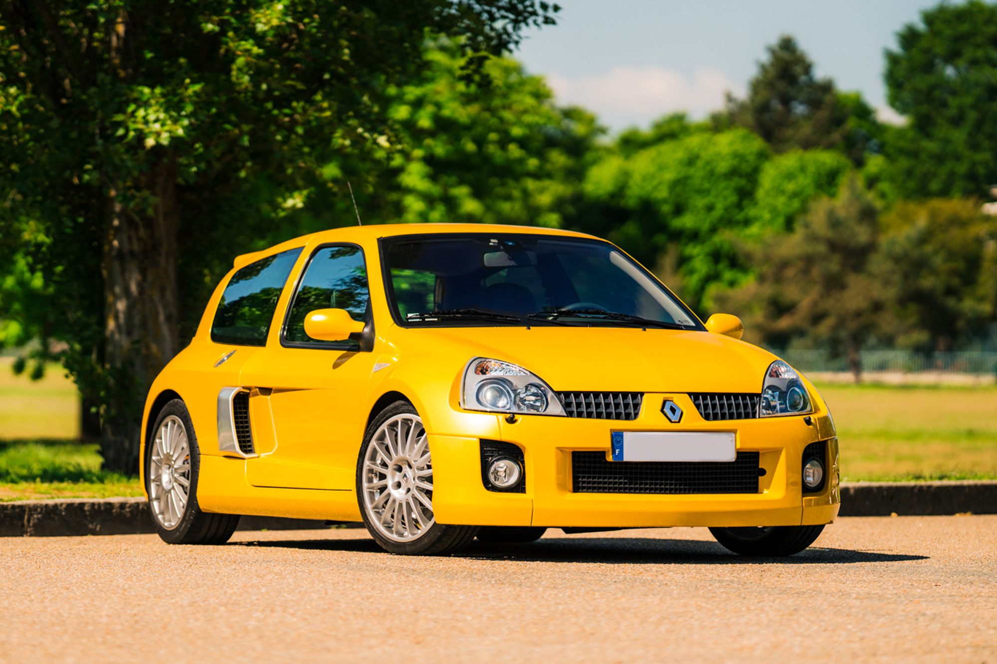 2005 RENAULT CLIO V6 PHASE 2